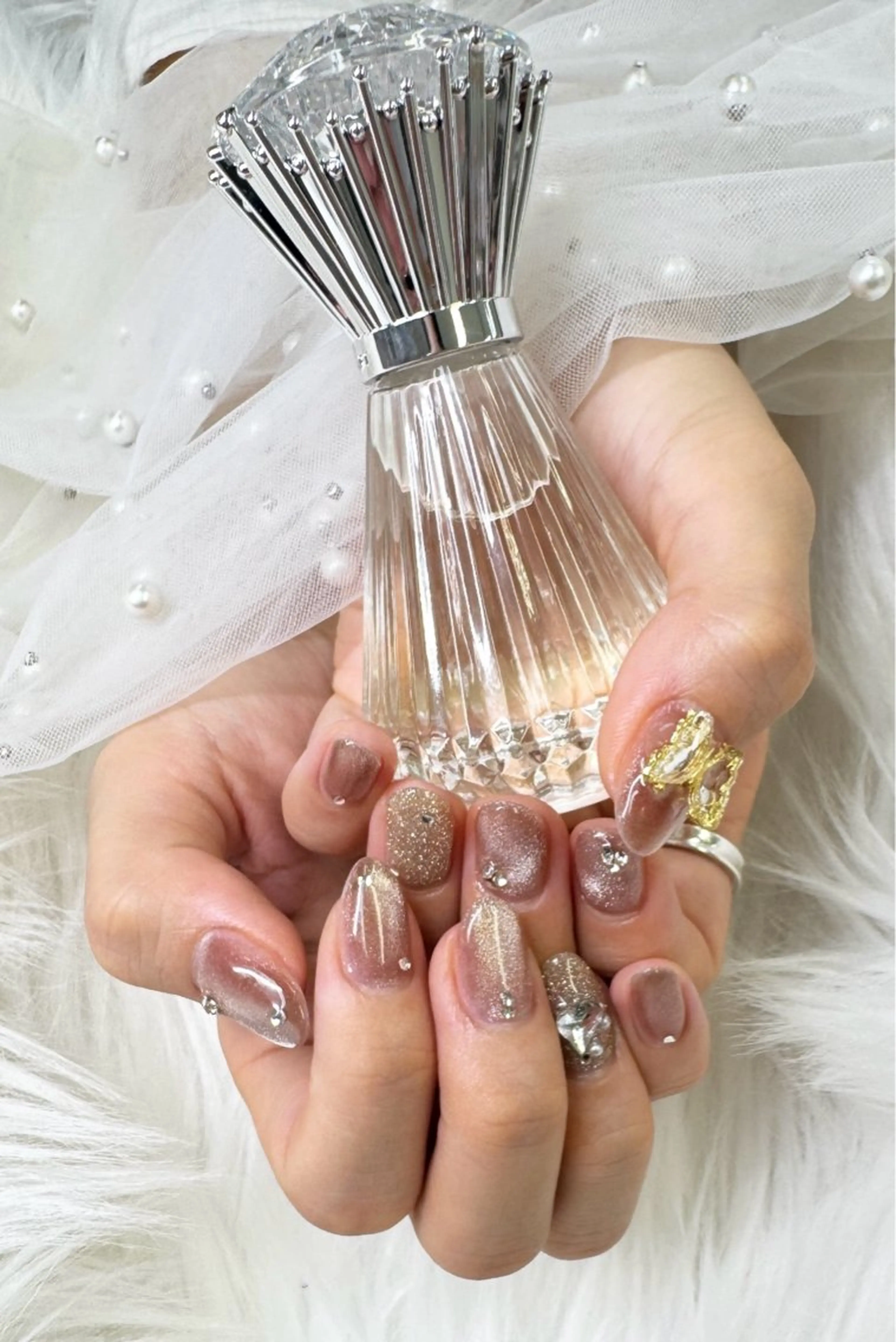 ネイル アートネイル フレンチネイル ジェルネイル ガラスフレンチ グラデーション クイーンズネイル銀座所属・Queeens nailのネイルデザイン