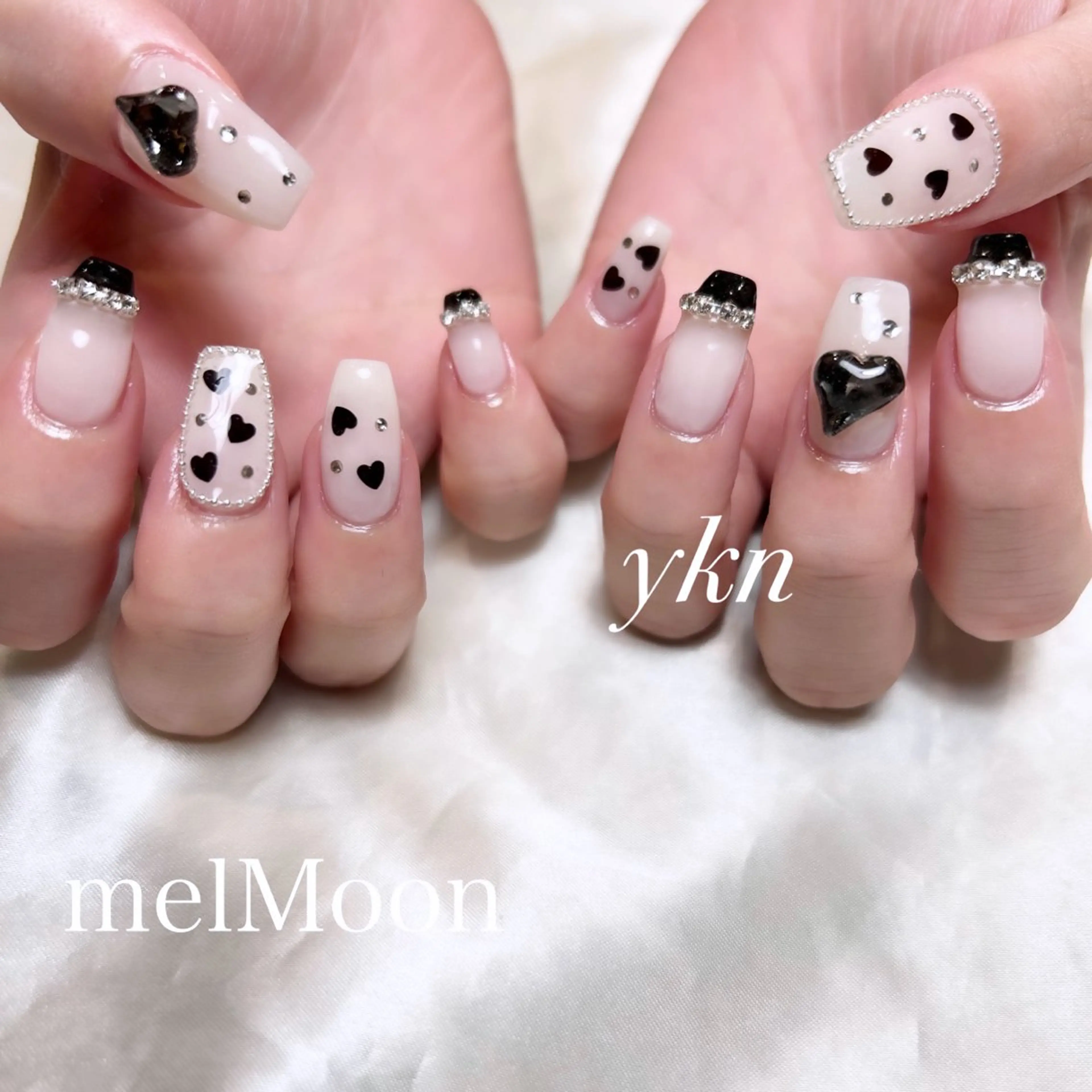 ネイル ハンドネイル melMoon .のネイルデザイン