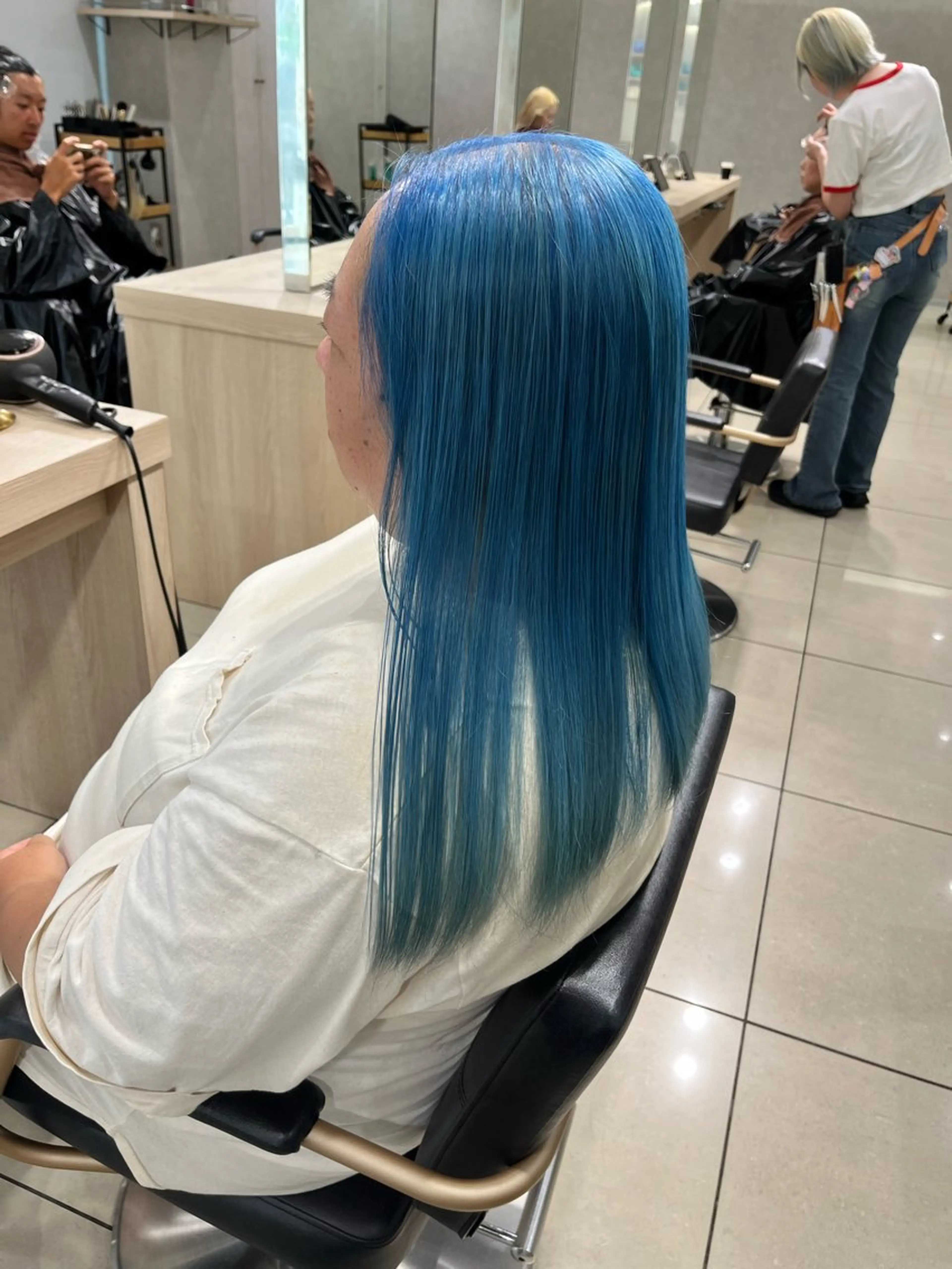 ロング カラー カット ヘアカラー 巖本 真希のヘアスタイル