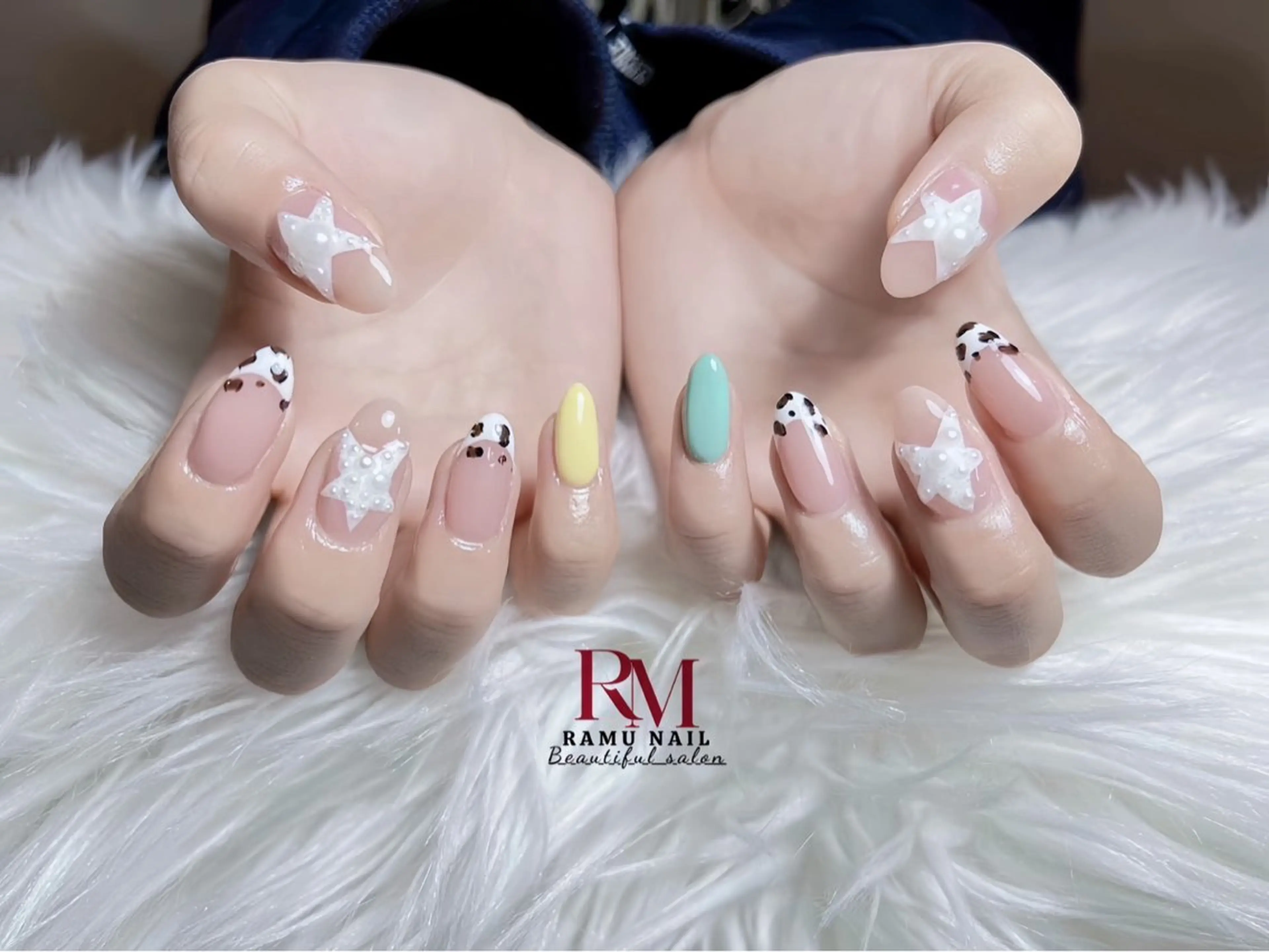 ネイル キラキラネイル マグネットネイル ミラーネイル ピンク ワンホンネイル ハンドネイル RAMU Nail 恵比寿店のネイルデザイン