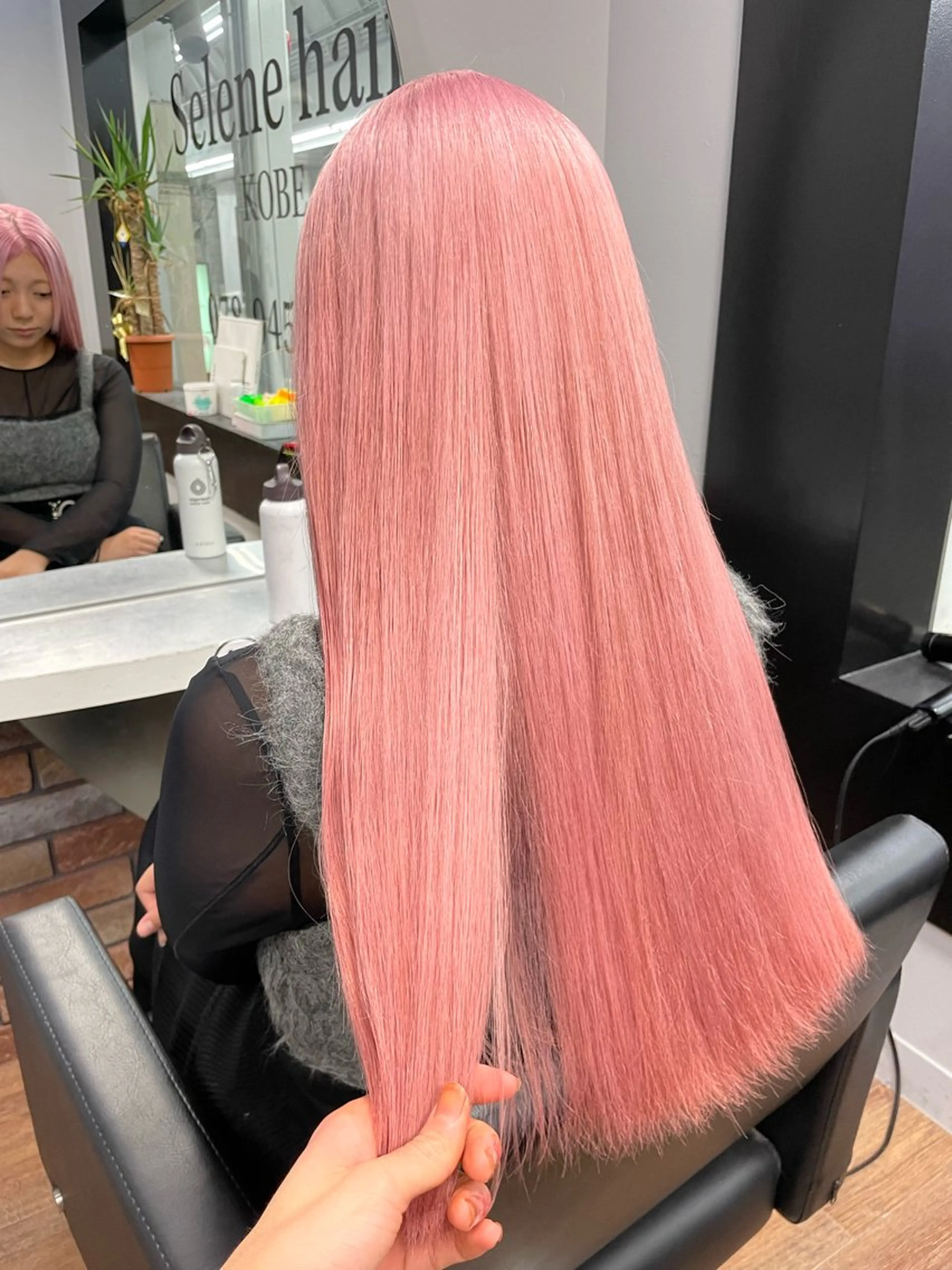 ロング カラー ブリーチ　BAM BIのヘアスタイル