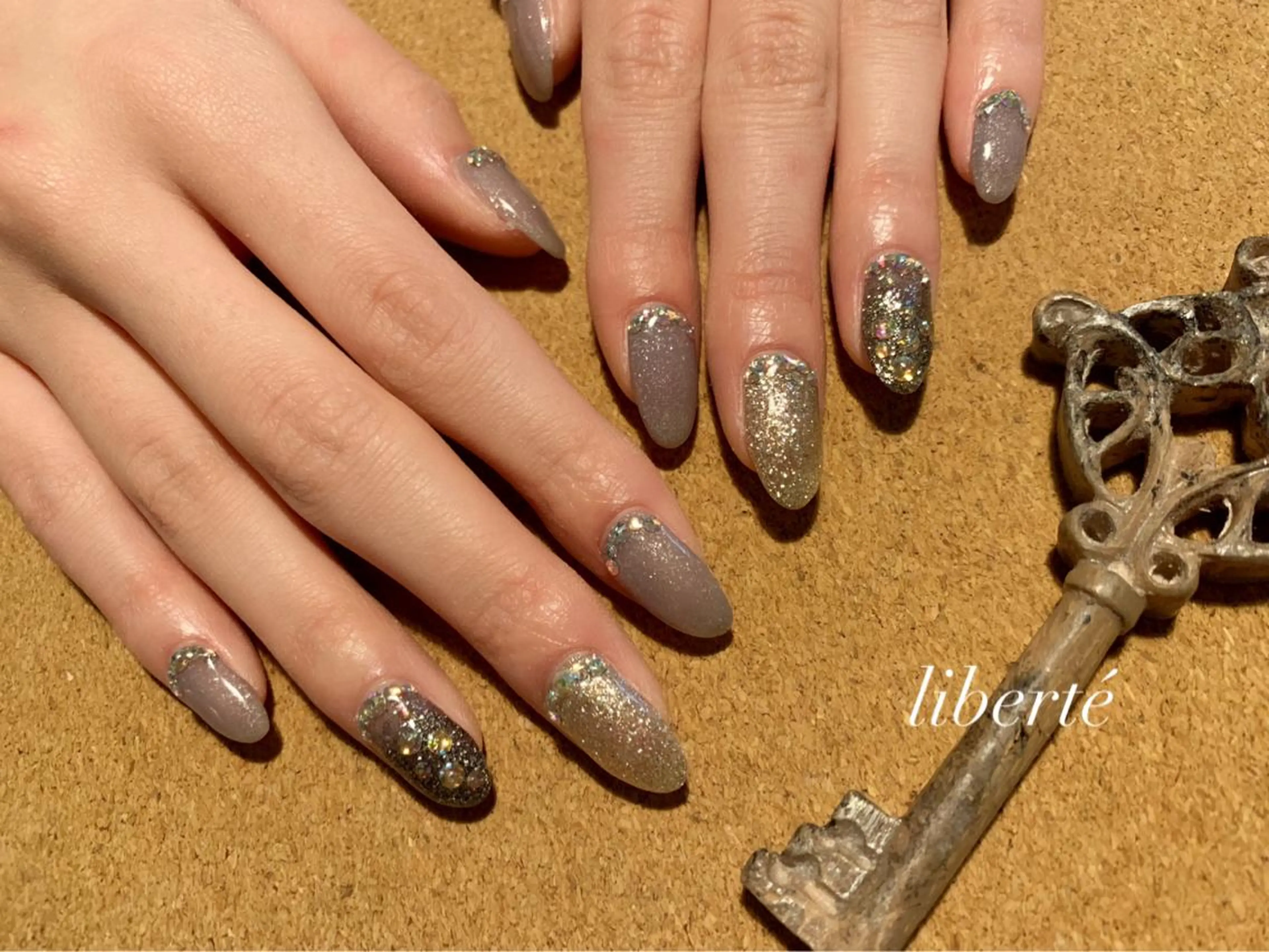 ネイル liberté (リベルテ)のネイルデザイン