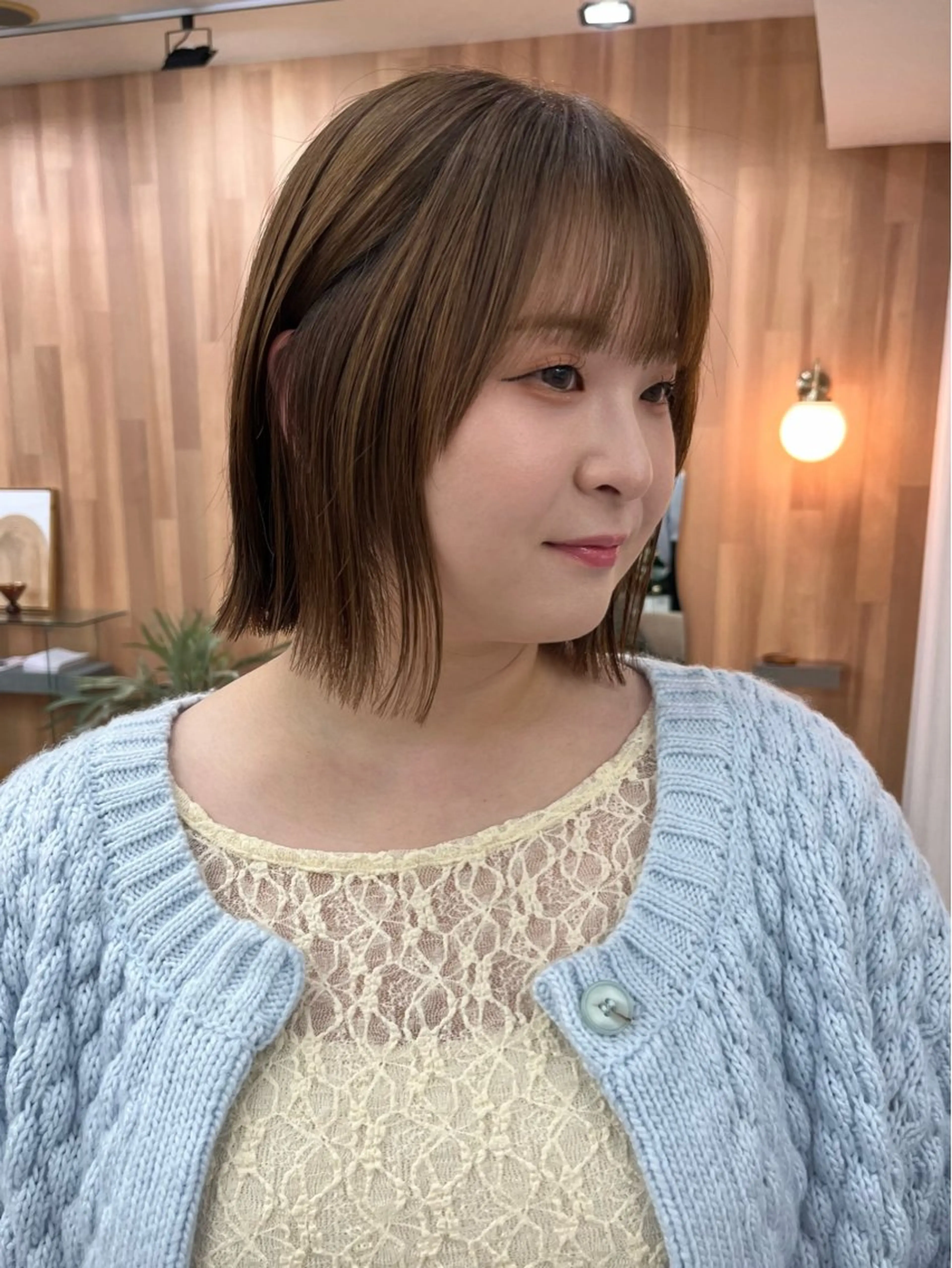 ショート カラー ベージュカラー ヘーゼル ボブ 駒場 まといのヘアスタイル