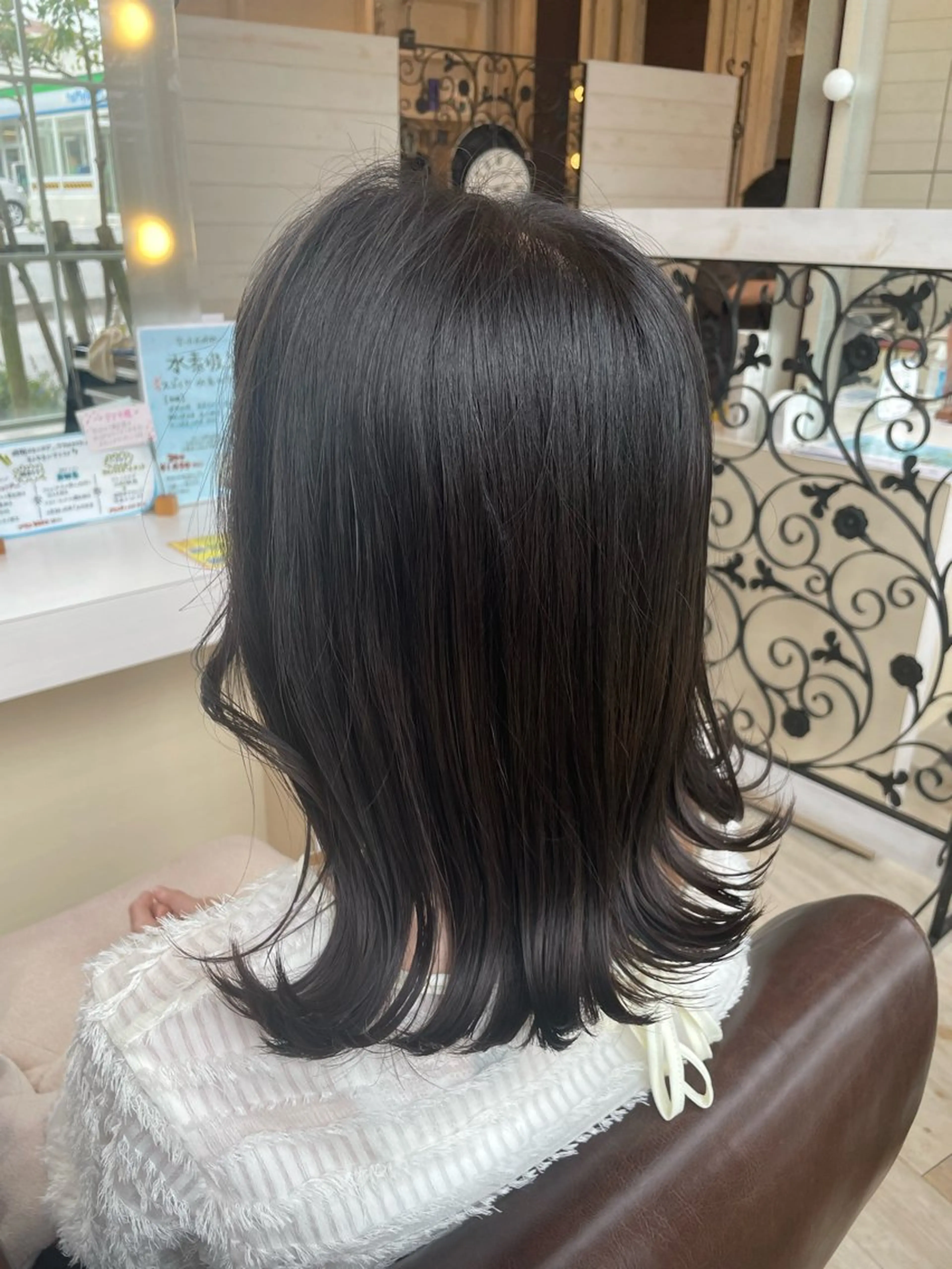 セミロング カラー 黒髪 Cr'ene by MARIE所属・MEI /Cre'neのヘアスタイル