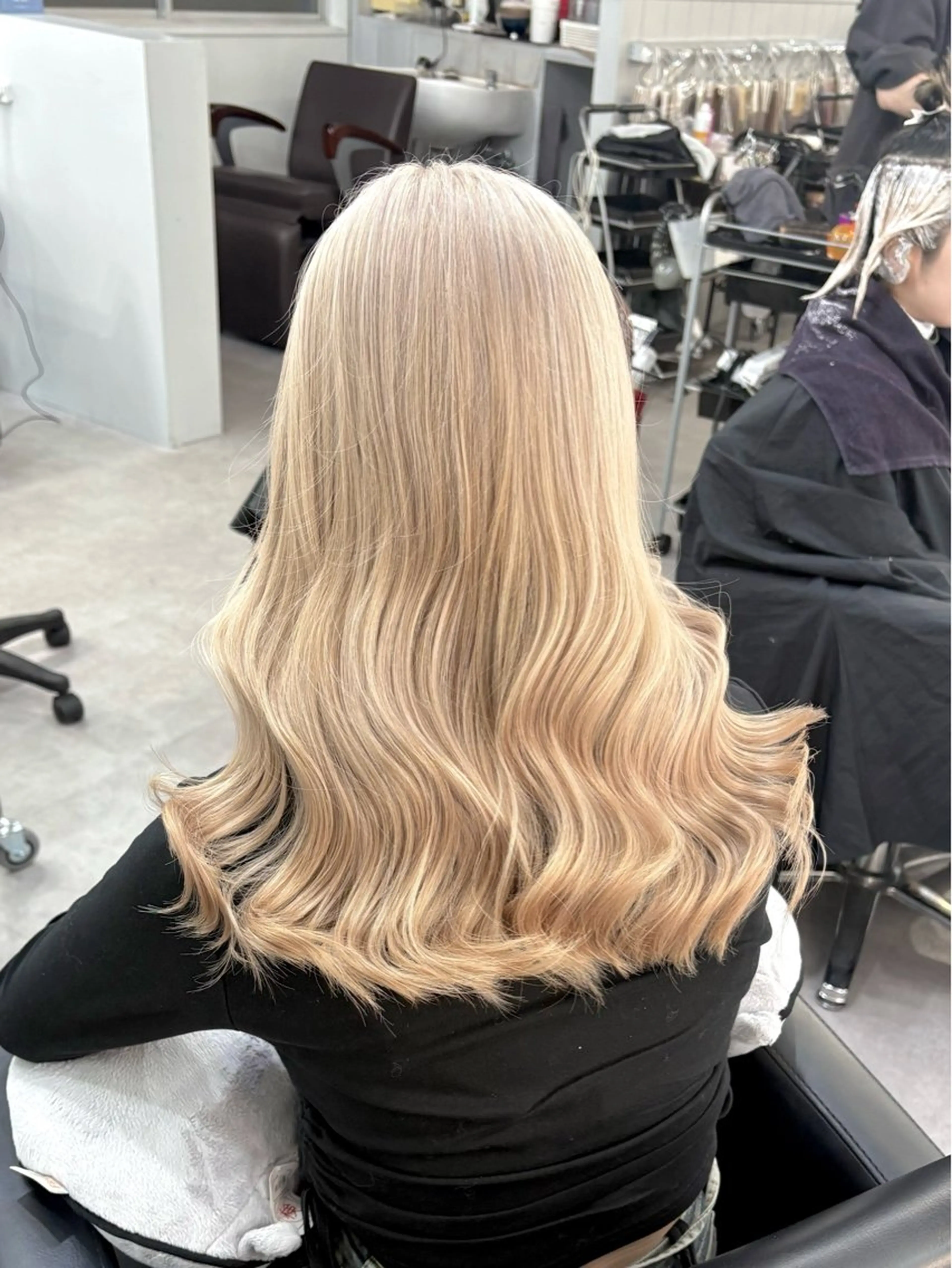 セミロング カラー ヘアカラー ミルクティーベージュ /ピンク/大阪/堀江のヘアスタイル