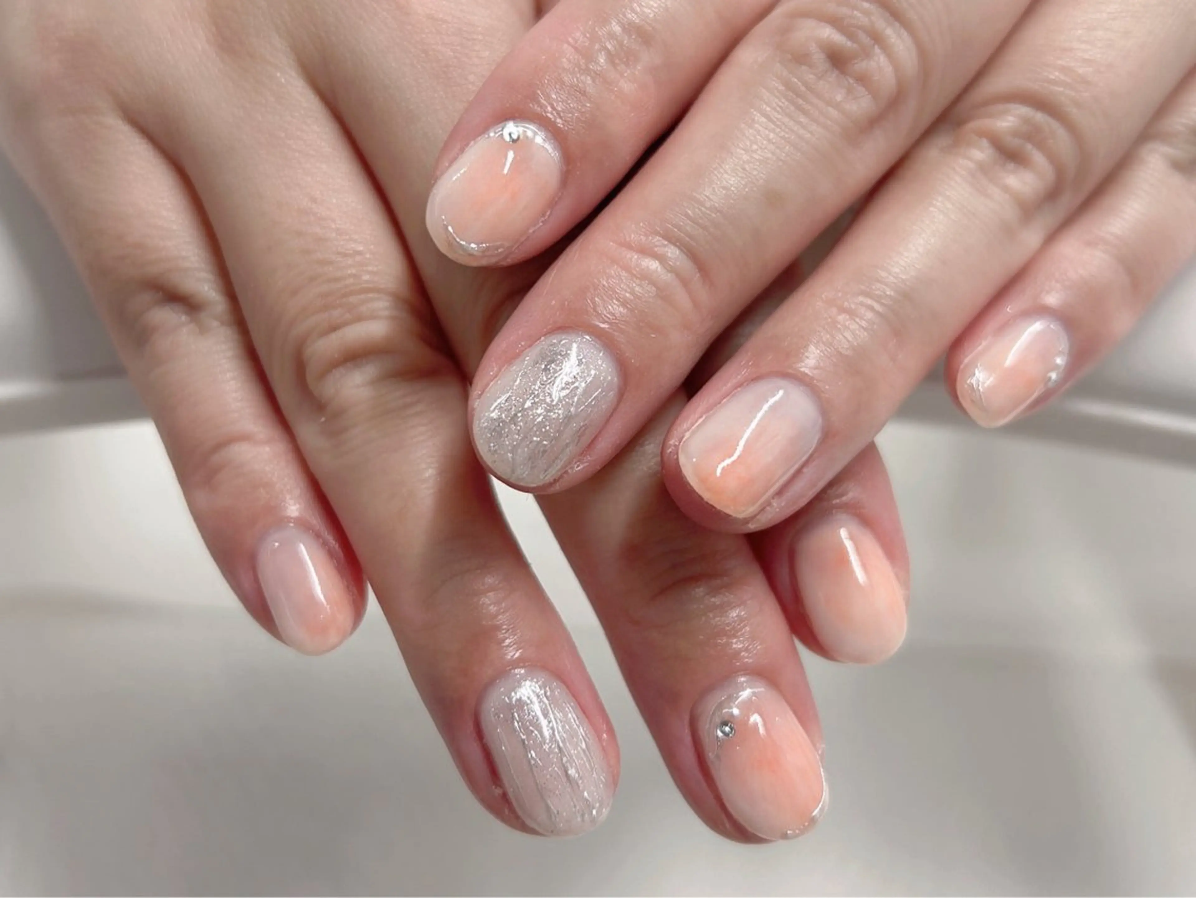 ネイル 桜ネイル 大理石ネイル(マーブル) ミラーネイル 持ち込み ニュアンスネイル ハンドネイル Forca total studio所属・Forca Airaのネイルデザイン