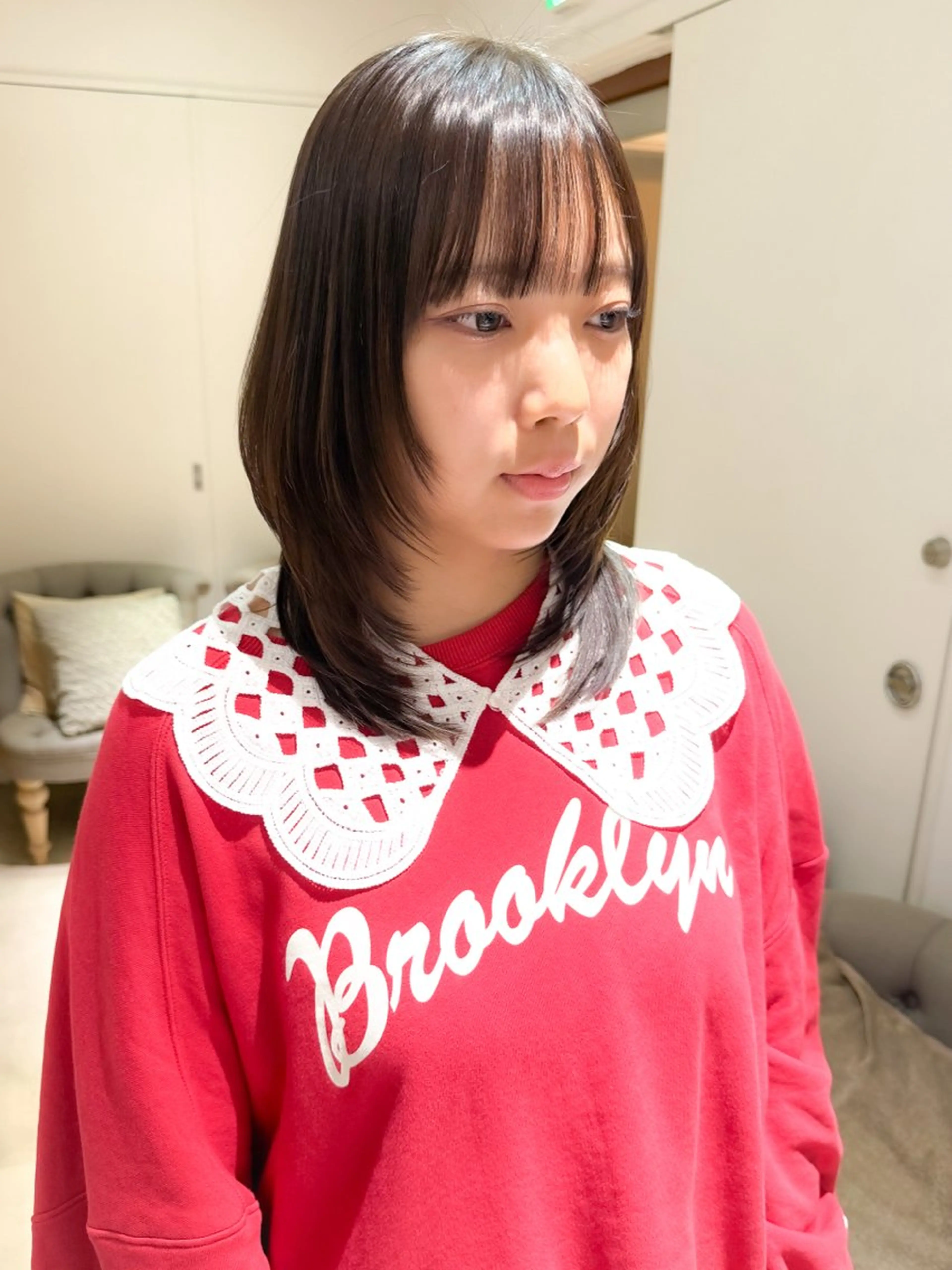 ミディアム 菅沼 紀世のヘアスタイル