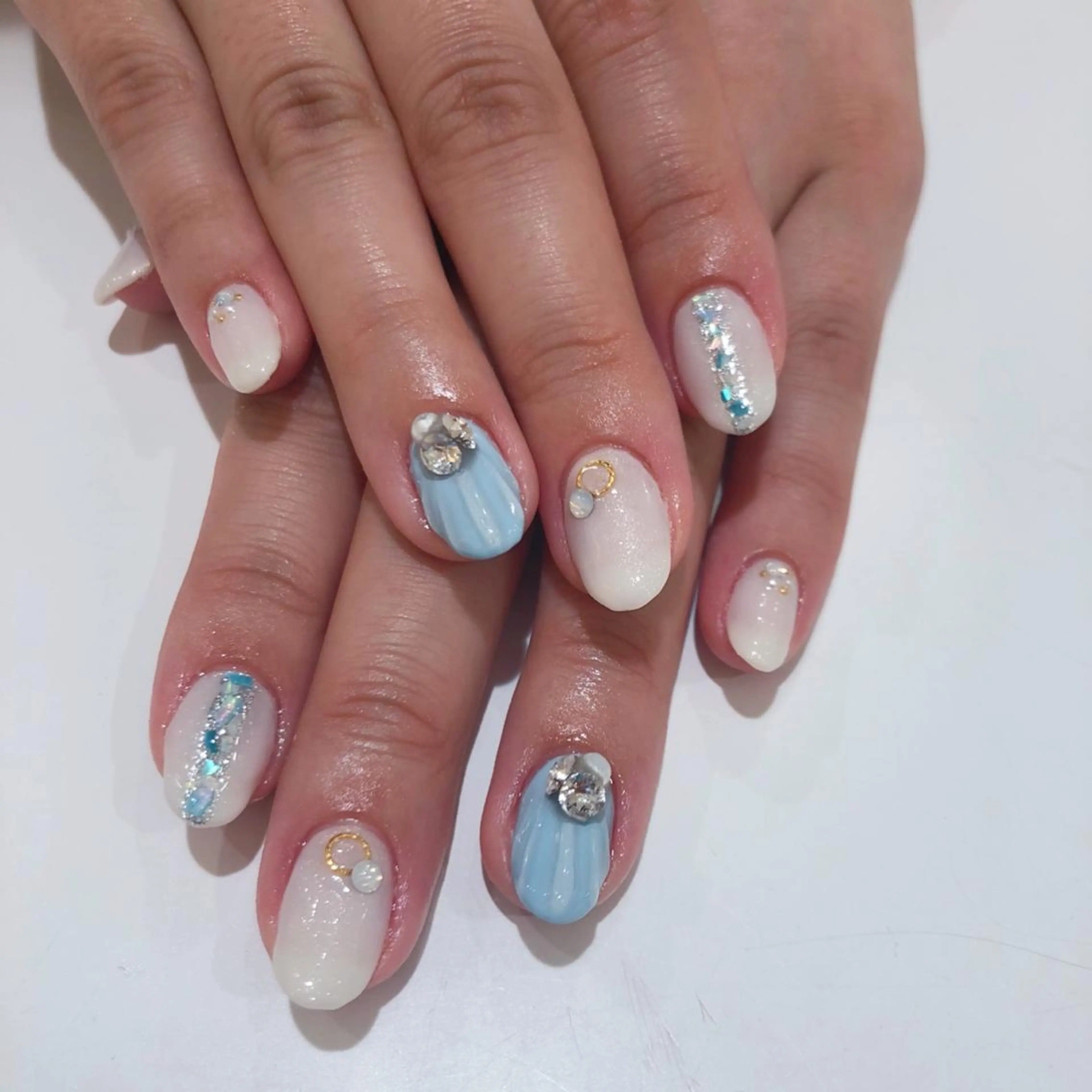 ネイル 矢崎 千春のネイルデザイン