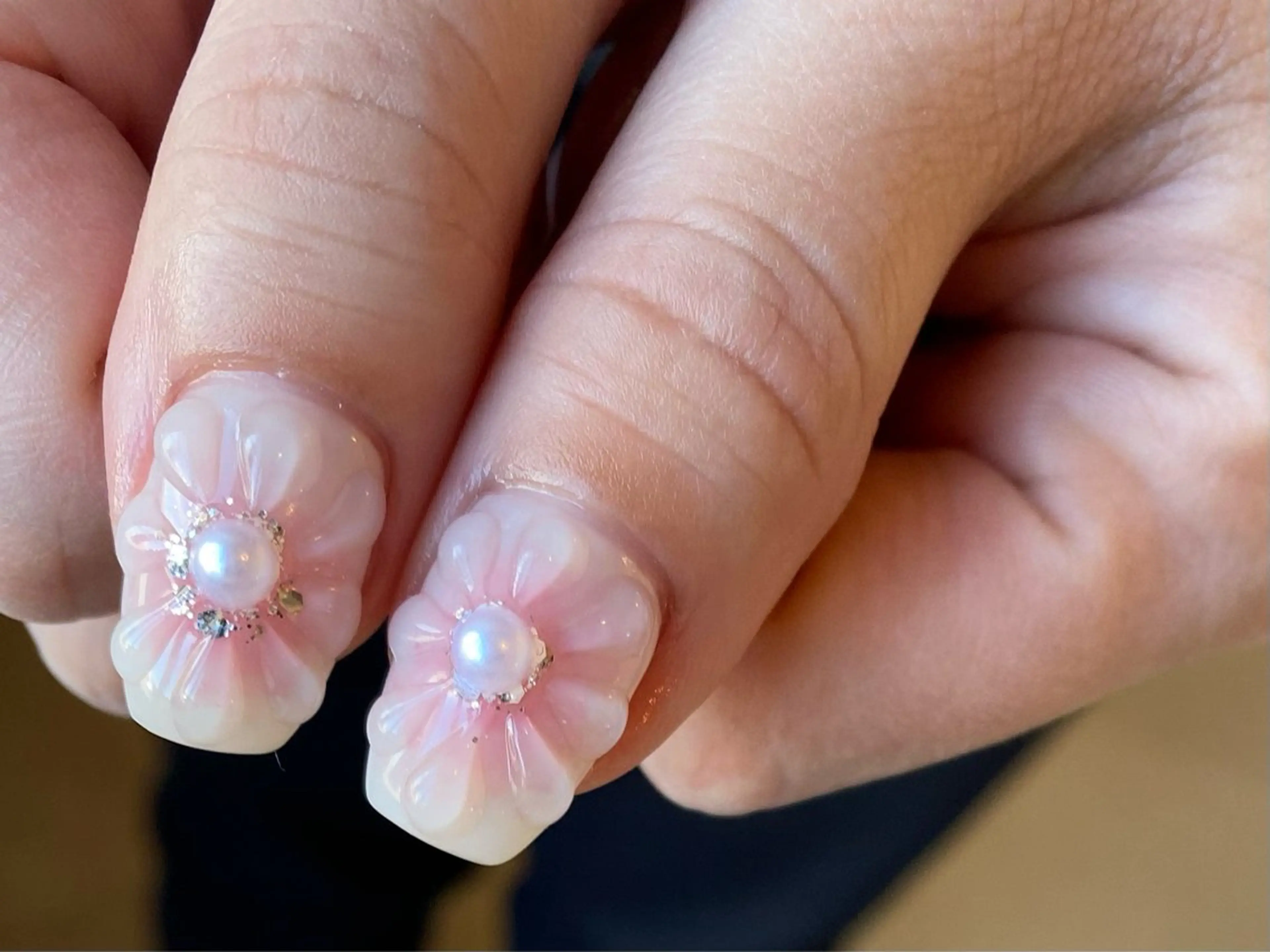 ネイル フラワーネイル ぷっくりネイル 春ネイル chic_nail chieのネイルデザイン