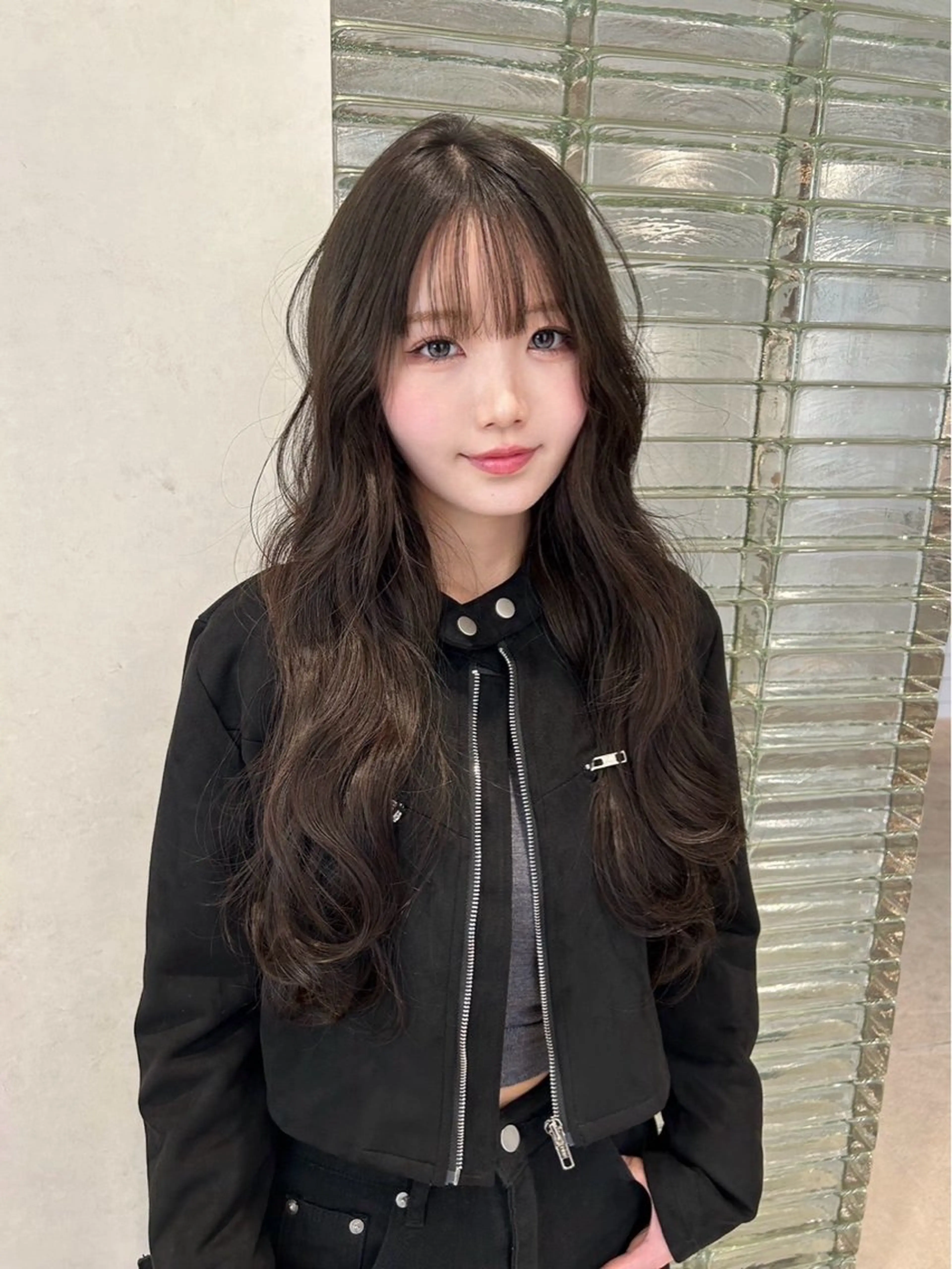 ミディアム カラー ヘアアレンジ Salowin原宿ash所属・‎透明感×艶髪 ‎🫒maki🎀のヘアスタイル