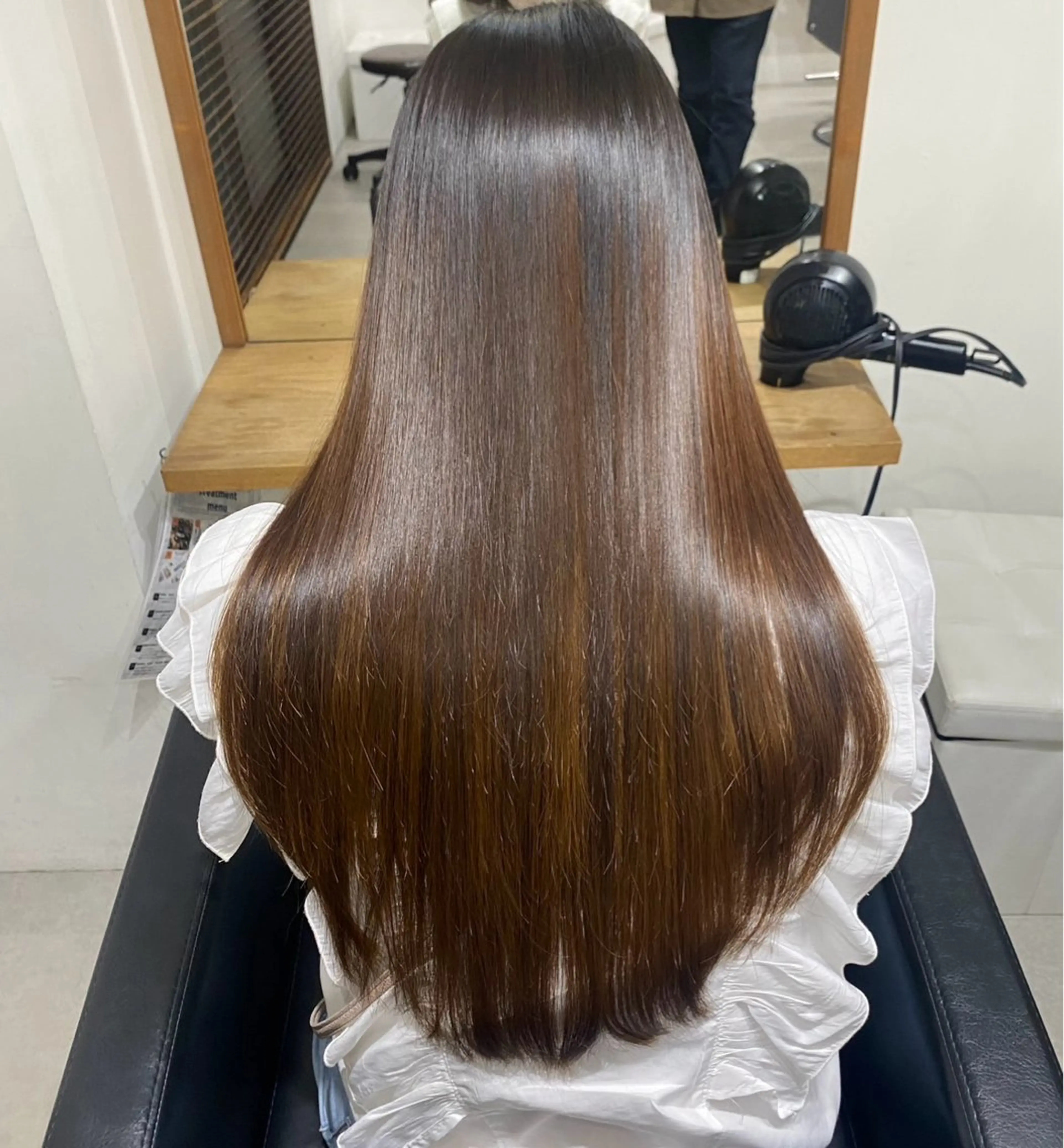 🦋[ウルトワ髪質改善トリートメント]🦋驚きのツヤ、潤いが手に入ります。ダメージや広がりが気になる方への写真