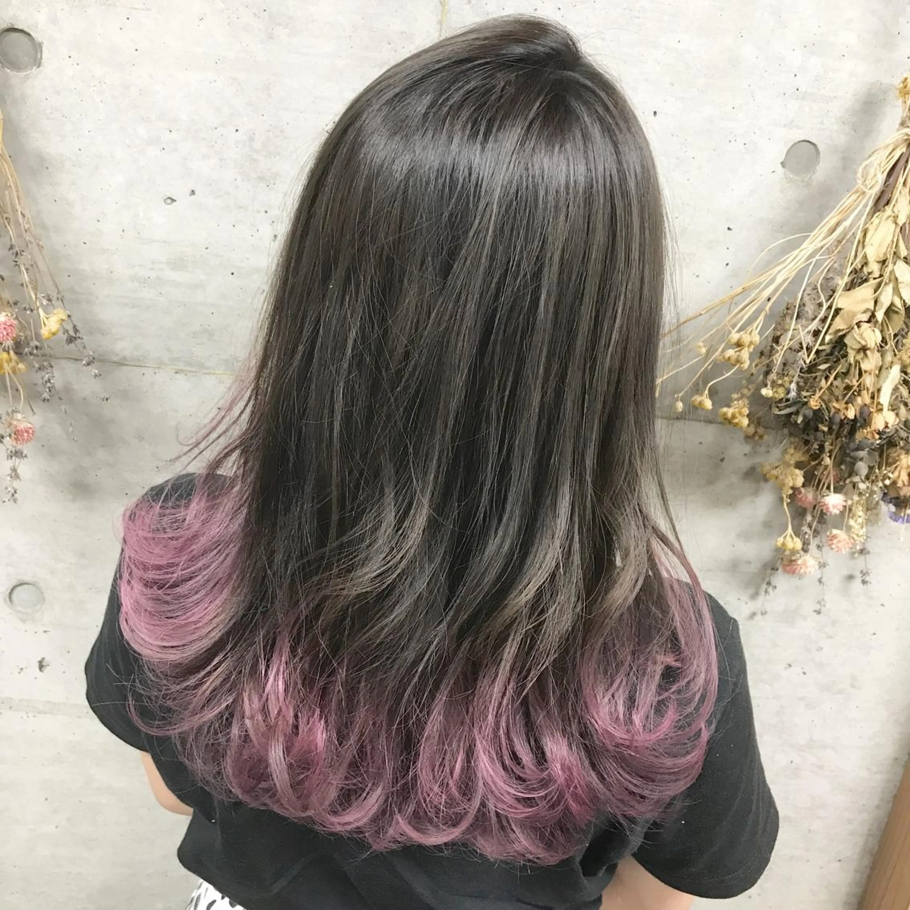 ロング カラー インナーカラー ヘアカラー トリートメント little 小濱彰太のヘアスタイル