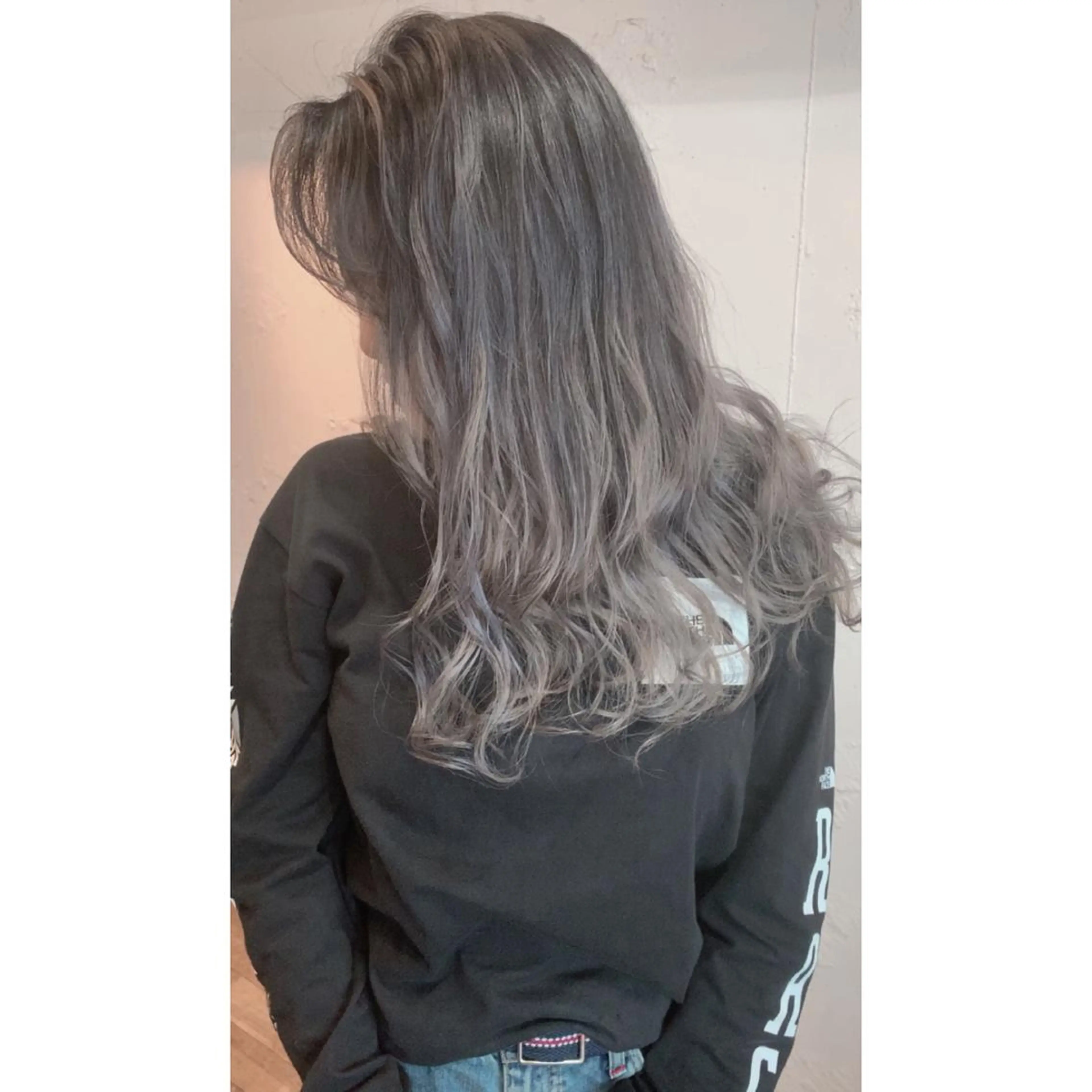 カラー バレイヤージュ ハイライトカラー Beyond（kitaro）所属・石井辰功也 フリーランス美容師のヘアスタイル