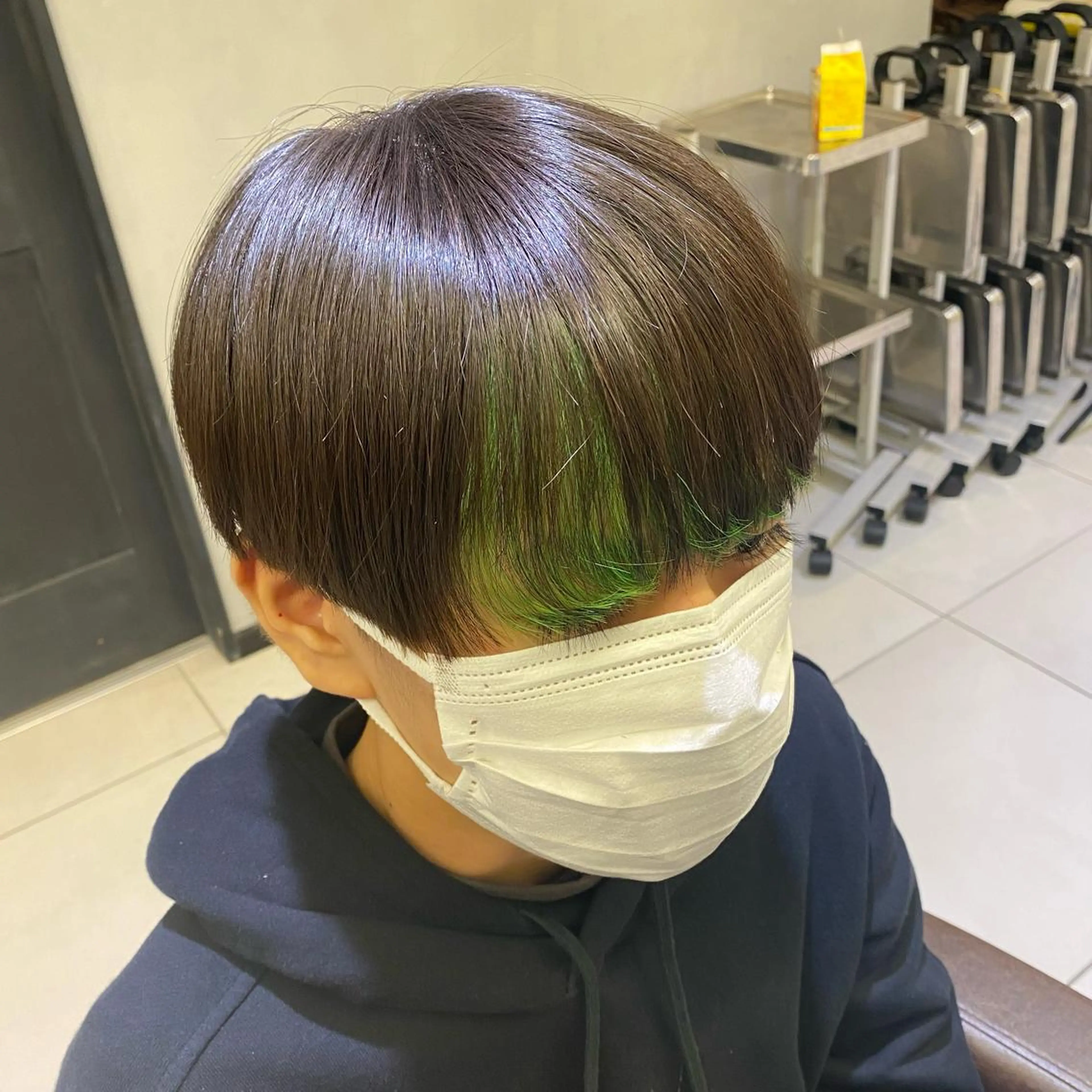 ショート カラー メンズ ミストバング  フェイスフレーミング 野老 海音のヘアスタイル