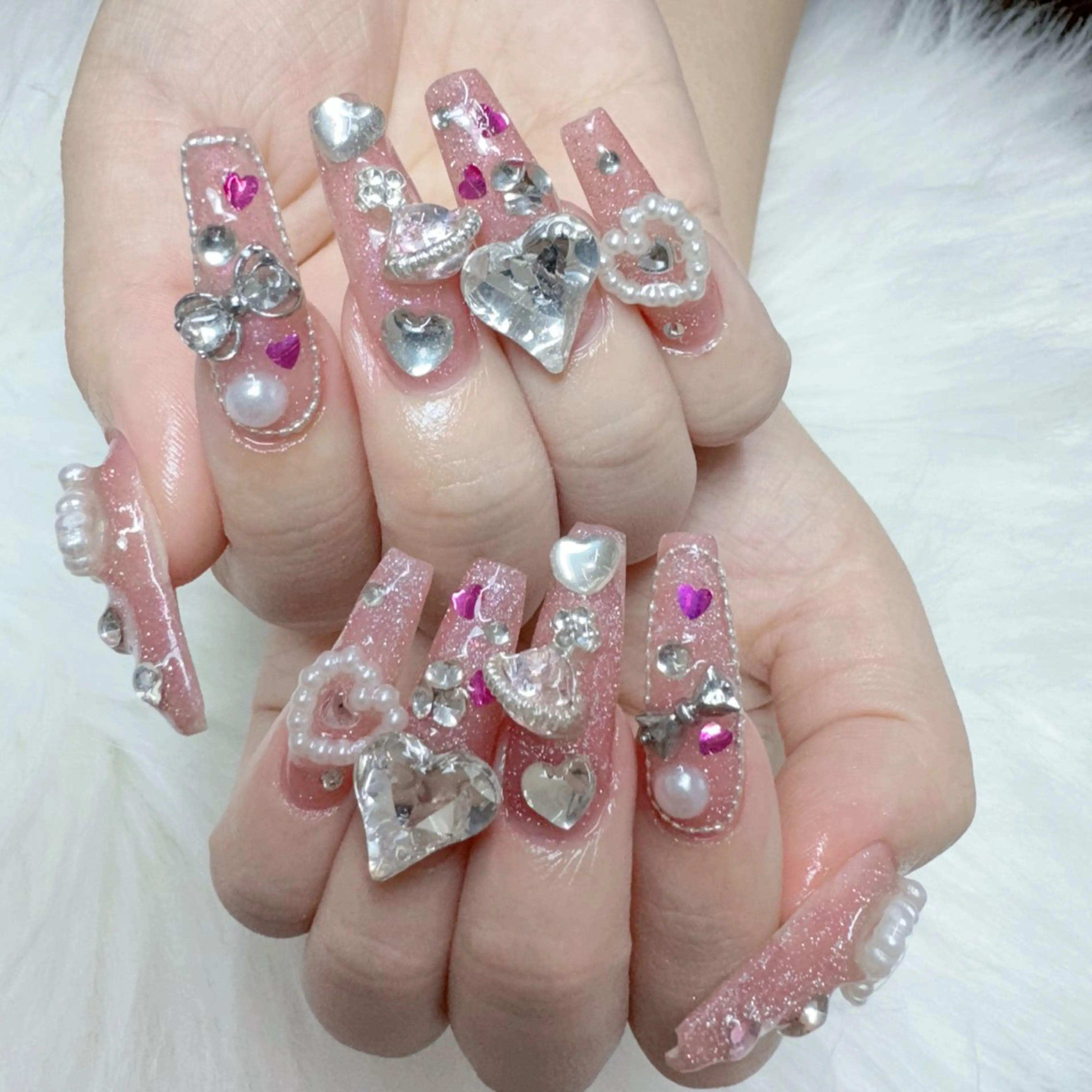 ❣️【初回ジェルオフ無料ケア込み】 スカルプ長さだしゴテゴテ地雷系ネイル✨🤩持ち込みデザイン可能👑の写真