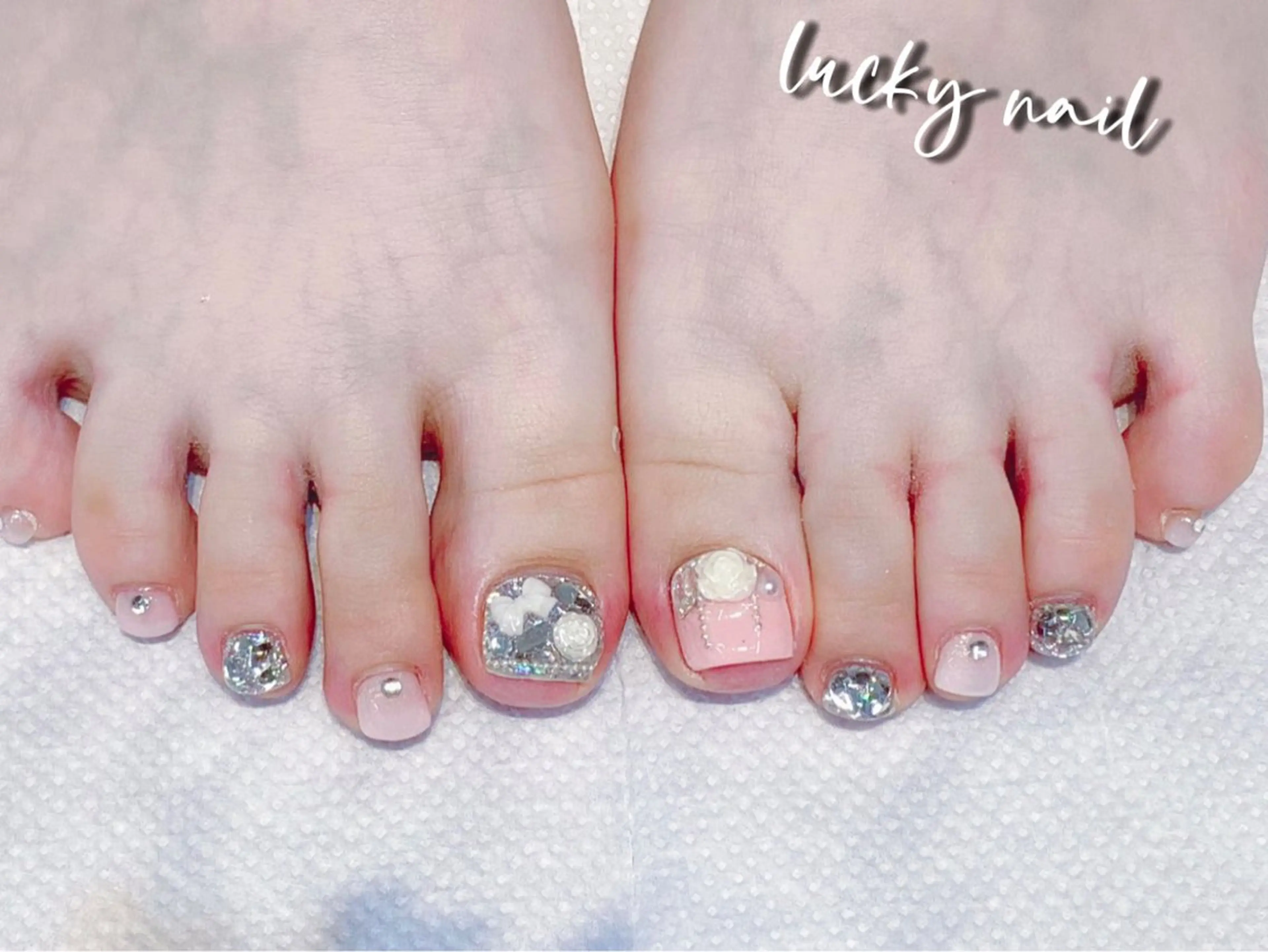 ネイル アートネイル チークネイル 長さ出し ジェルネイル マグネットネイル Lucky nail  小林和希のネイルデザイン