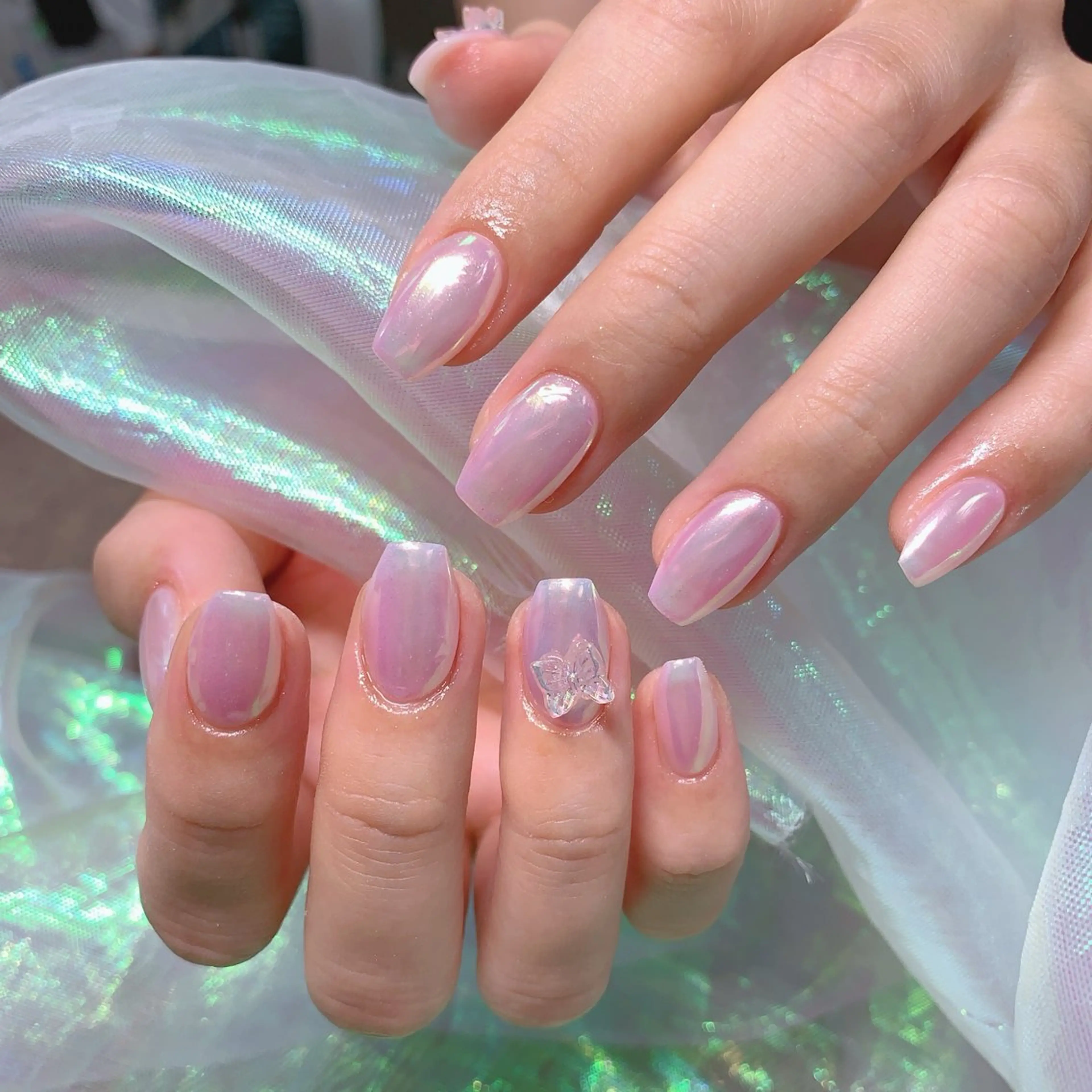 ネイル オーロラネイル 長さ出し フットネイル ジェルネイル キラキラネイル ハンドネイル インフィニティ ネイルサロンのネイルデザイン