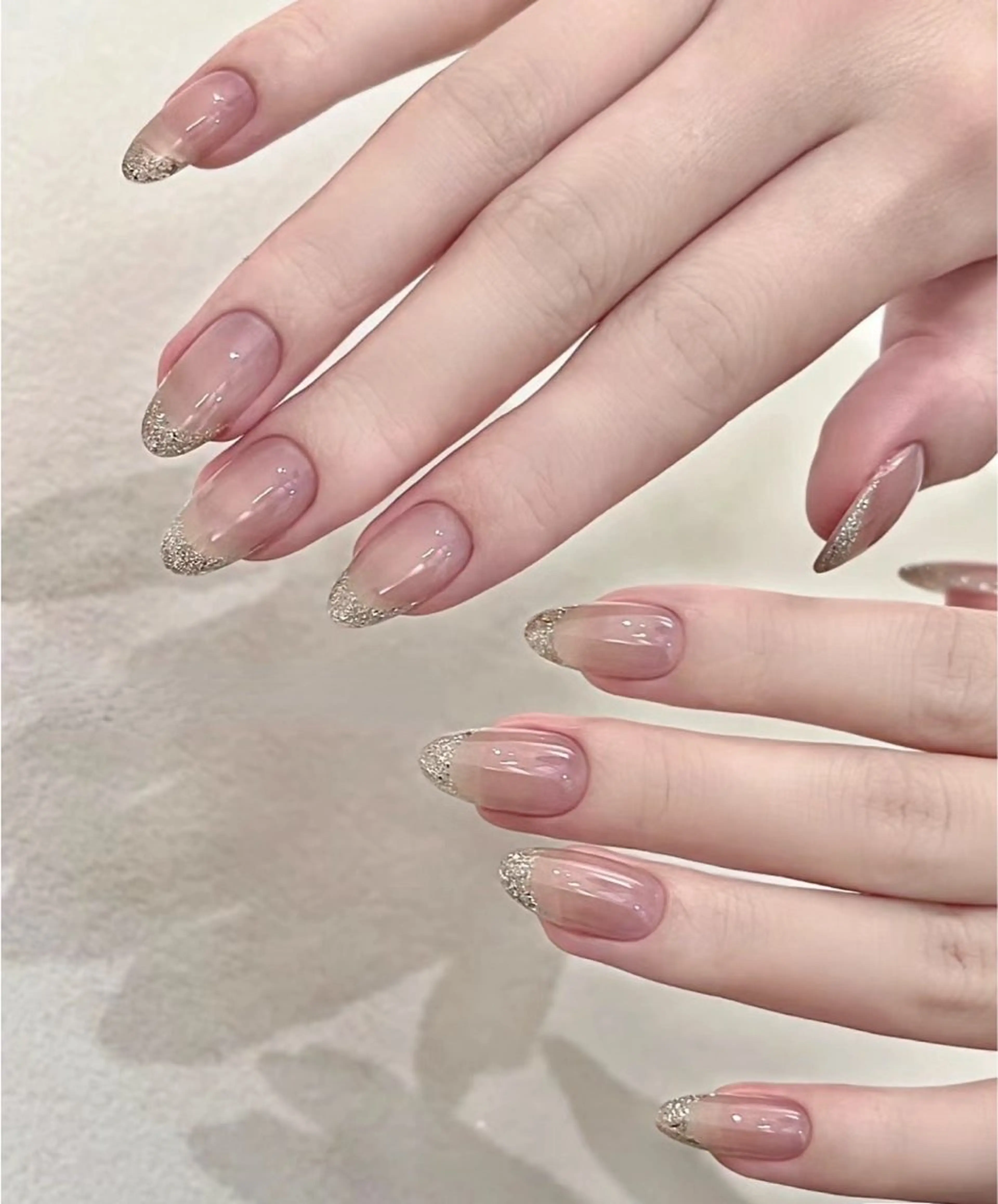 ネイル pink ladyサロン所属・べ にのネイルデザイン