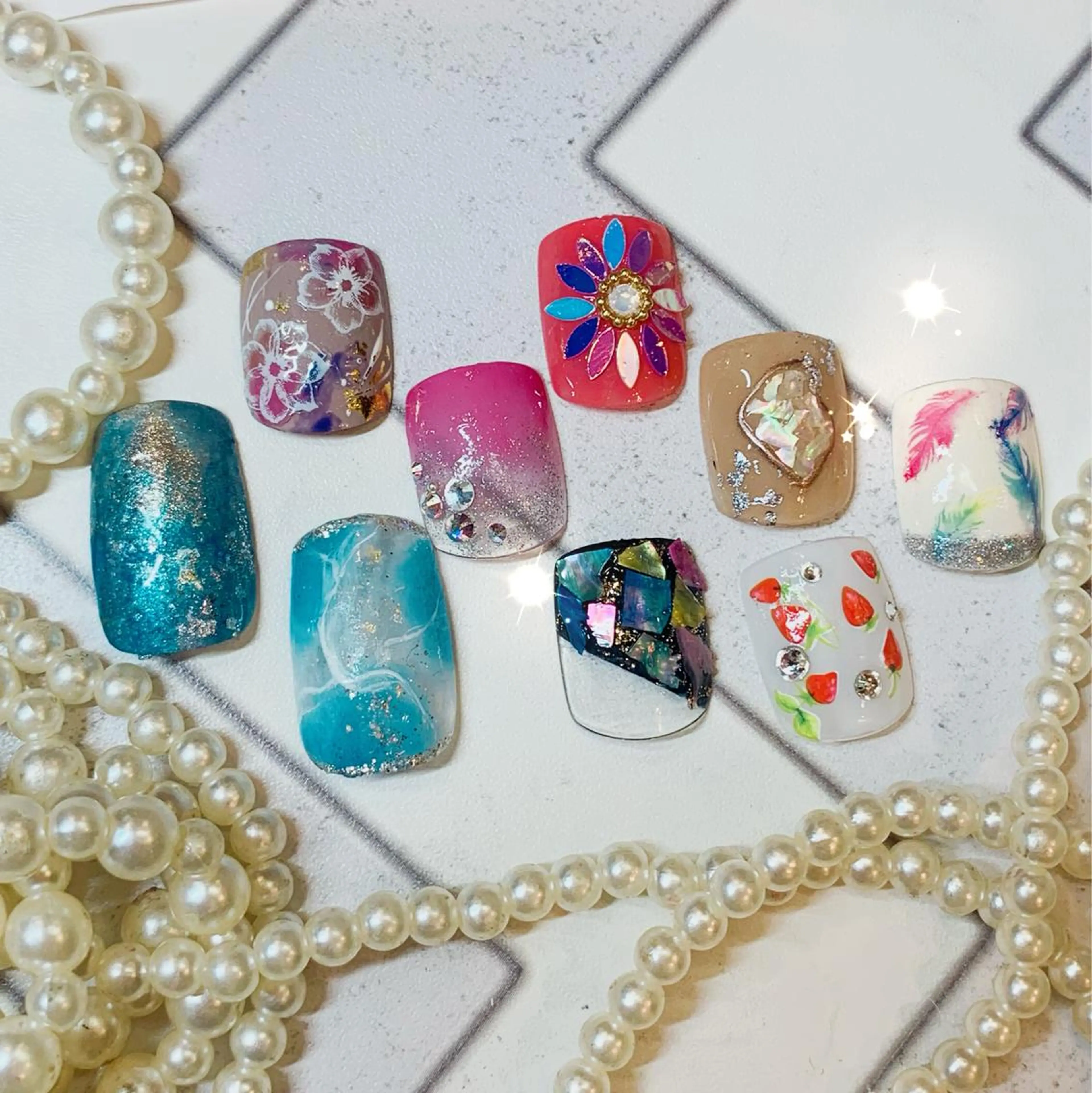 ネイル ハンドネイル GLITTER NAILS高速長田のマツエク・マツパデザイン