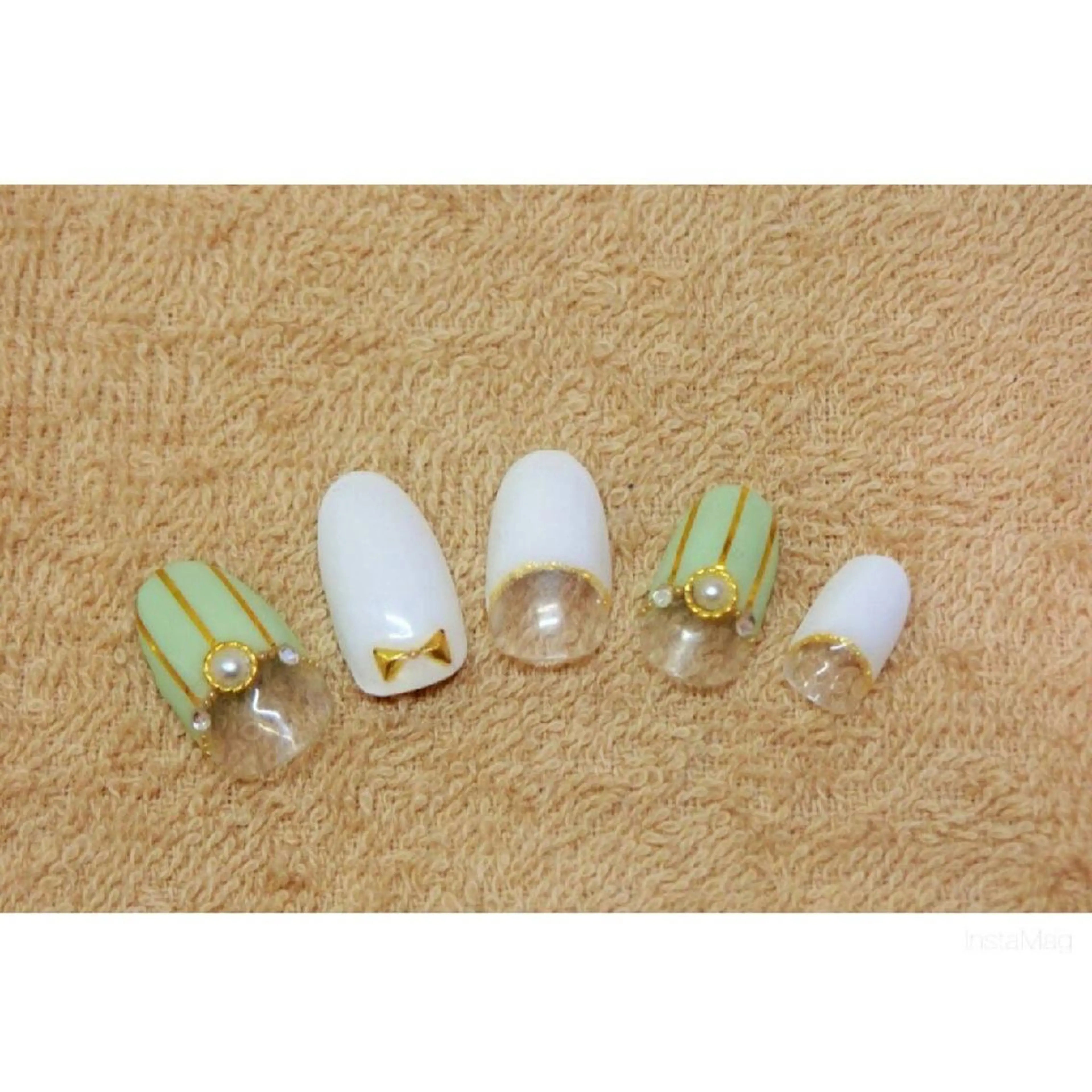 ネイル 痛ネイル/ワンホン/ フィルイン/長さだしのネイルデザイン