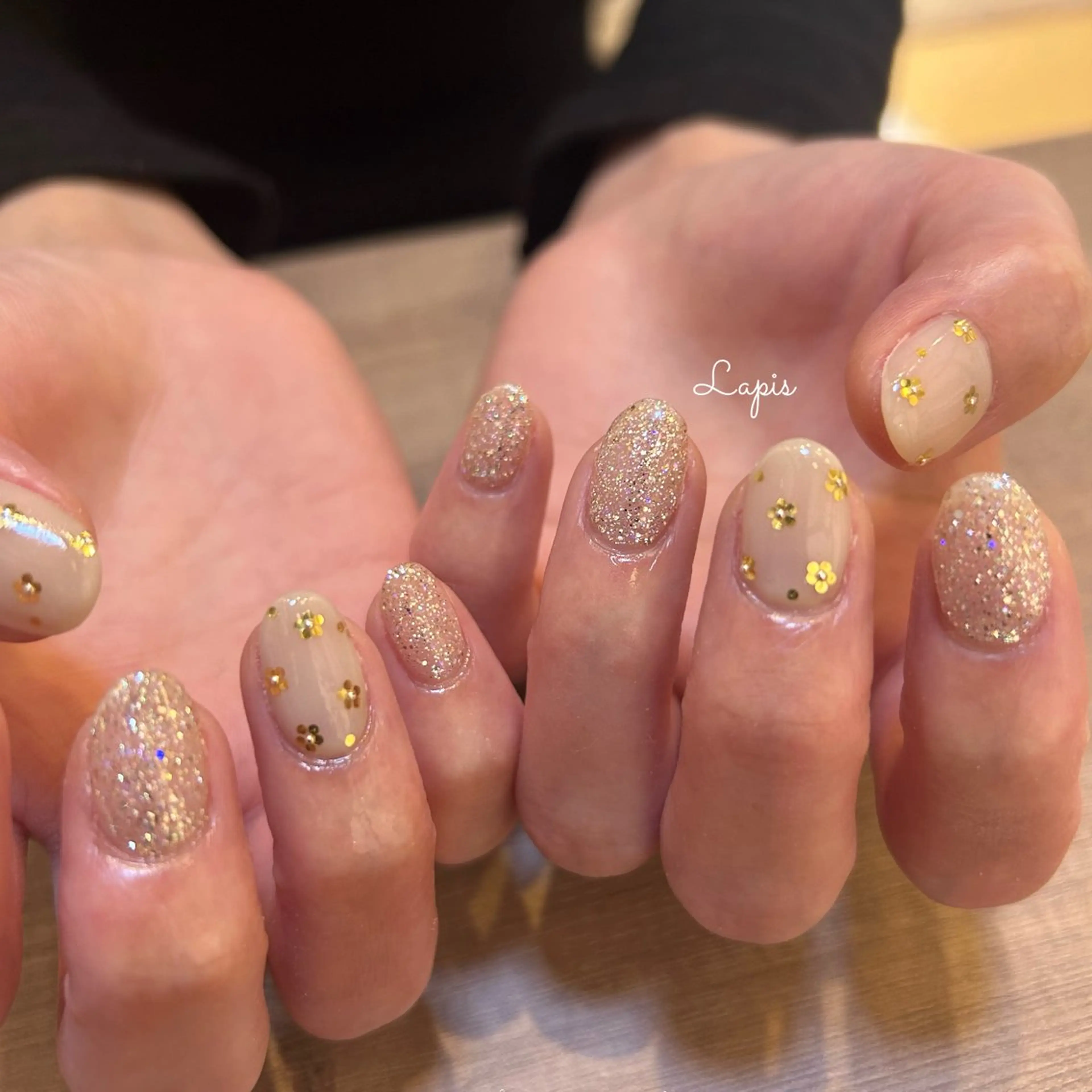 ネイル アートネイル ラメ(グリッター) シンプルネイル ハンドネイル Lapis *のネイルデザイン