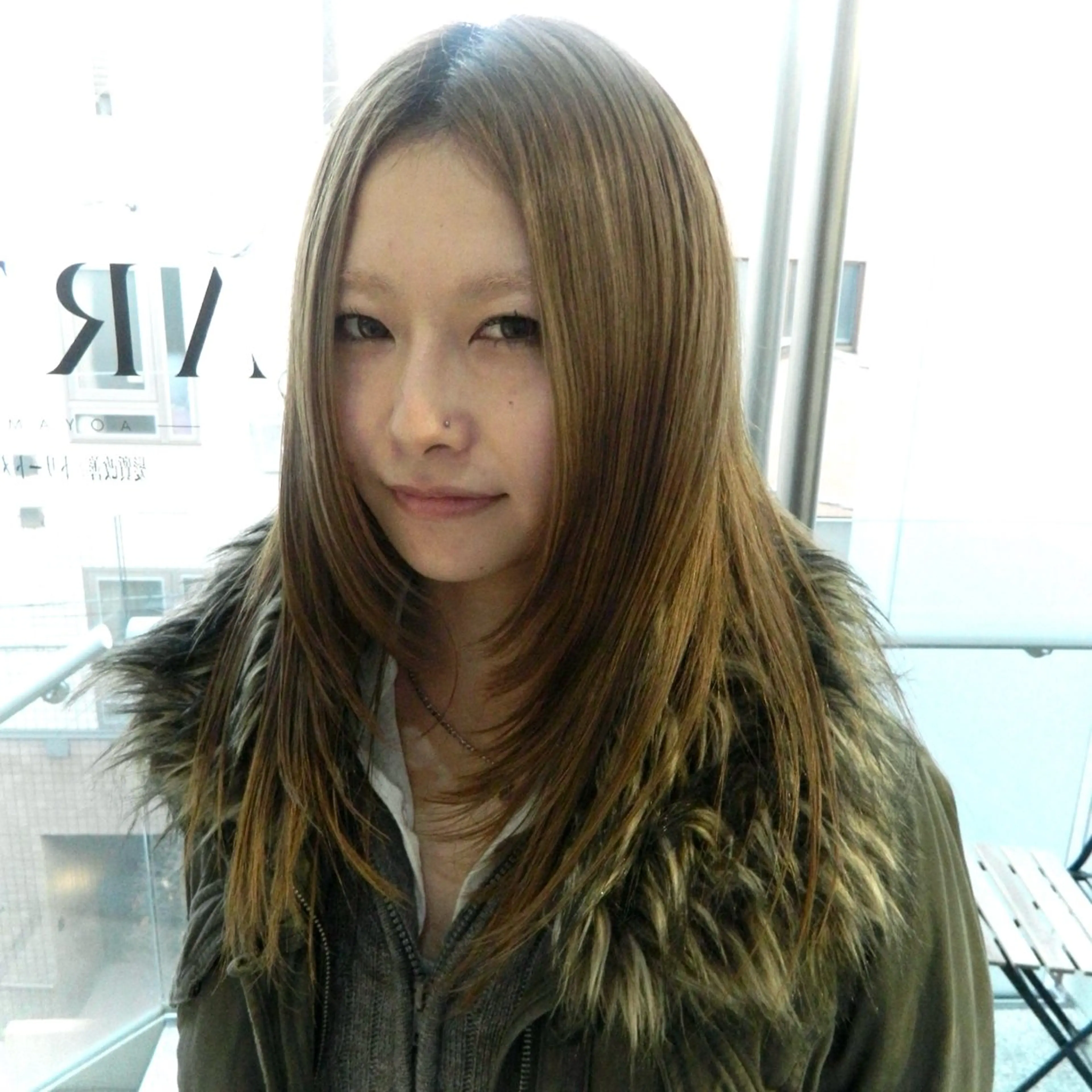 セミロング カラー ブラウンカラー くすみブラウン レイヤーカット シャギー ヘアカラー 透明感/レイヤー/ sakura🪽のヘアスタイル