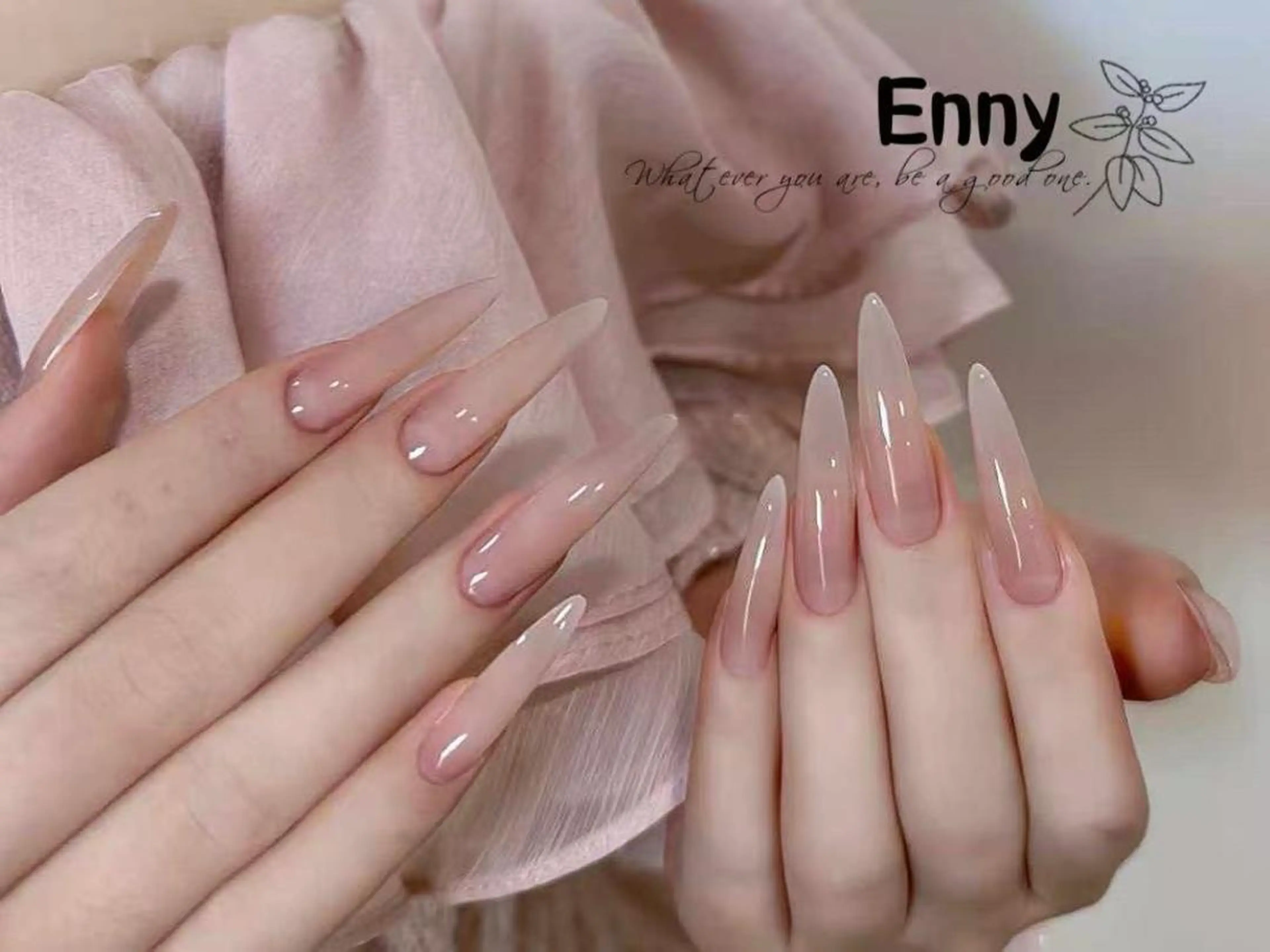 ネイル チークネイル 長さ出し フラッシュネイル フットネイル フレンチネイル Nailsalon Ennyのネイルデザイン