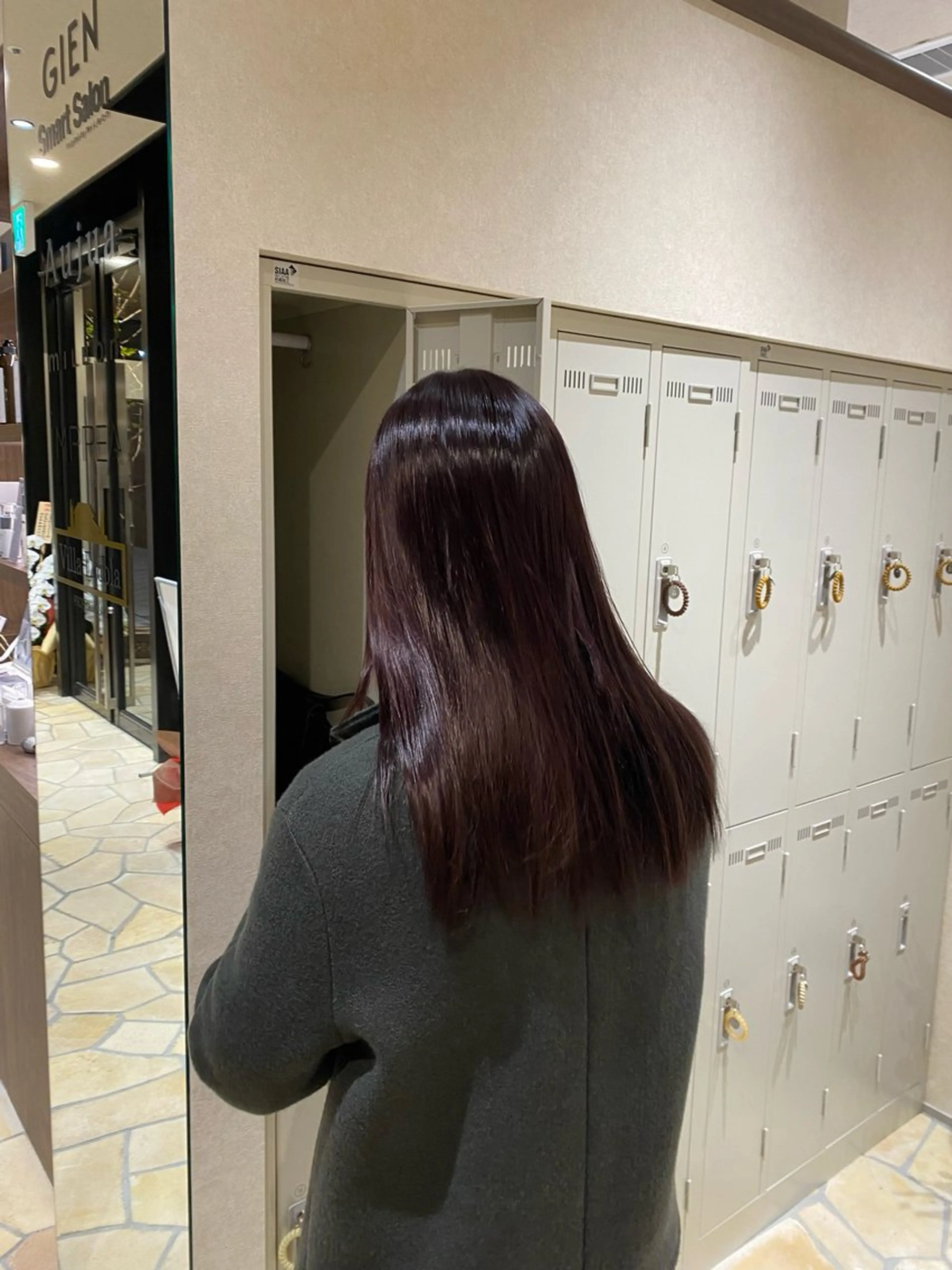 ロング ピンクブラウン ピンクラベンダー レッドブラウン 髪質改善 太田代 桃のヘアスタイル