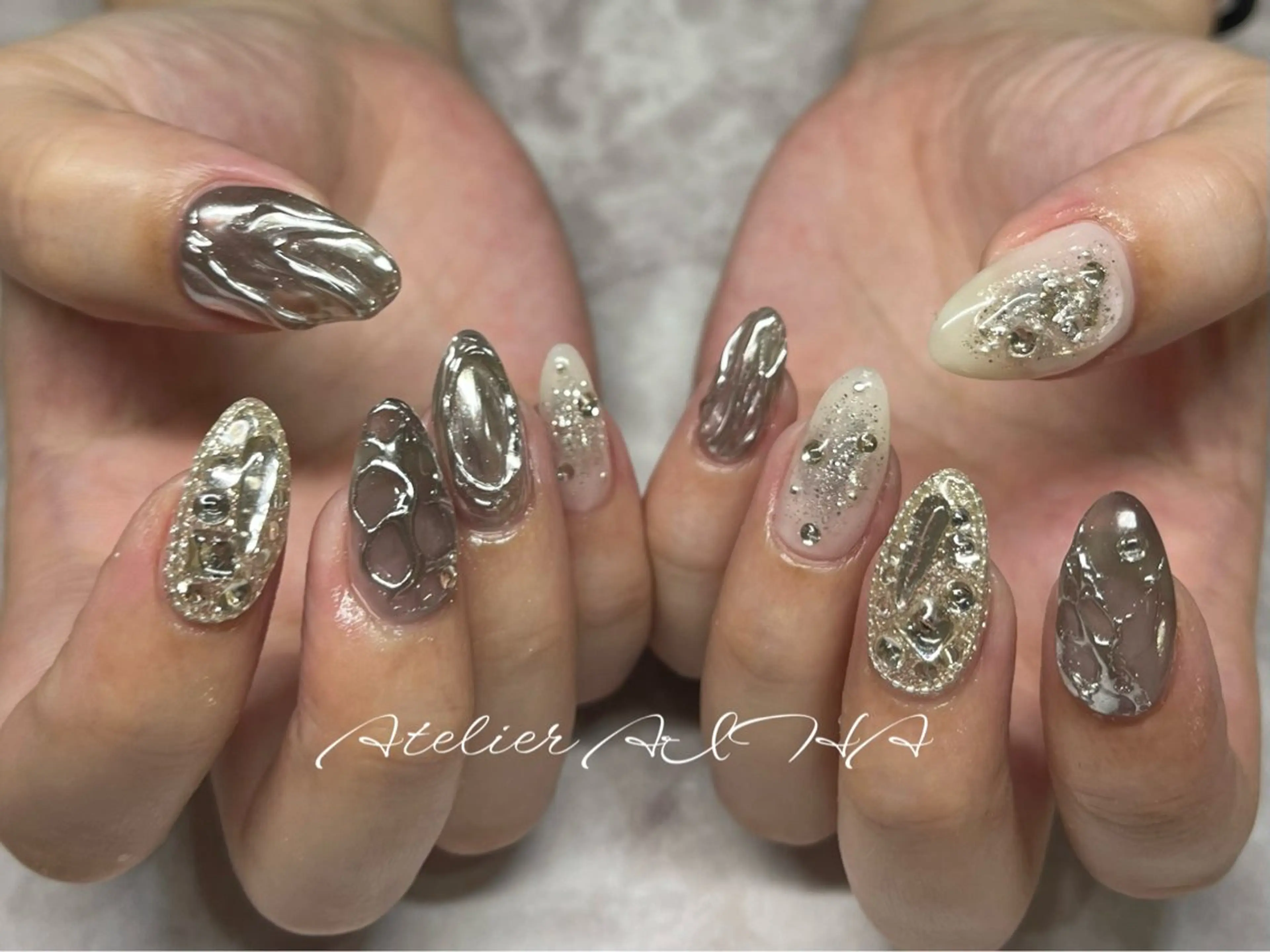 ミディアム ハンドネイル アトリエAIHA所属・アトリエAIHA★ フィルイン推奨サロンのネイルデザイン