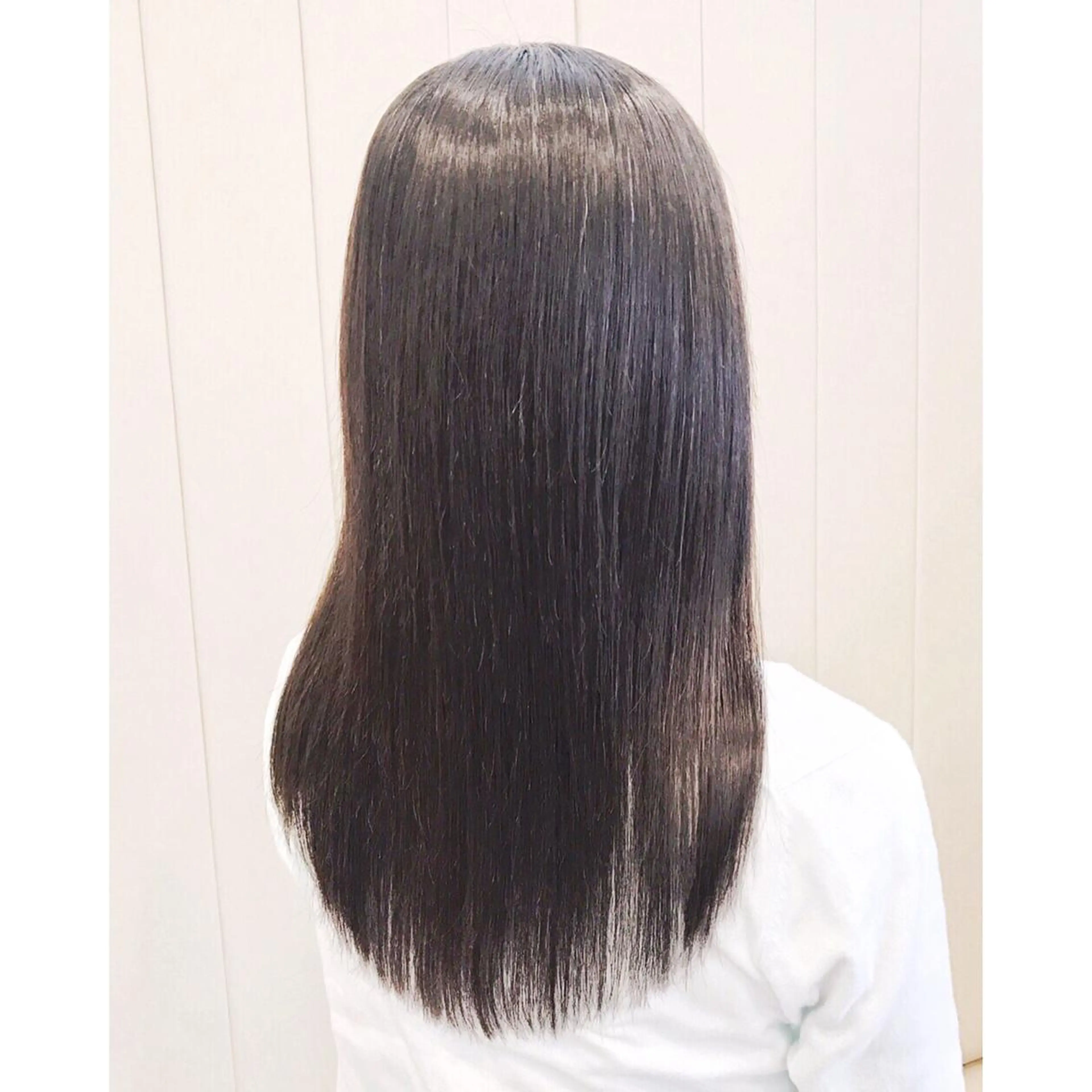 セミロング パーマ 縮毛矯正 高木 麻知子のヘアスタイル