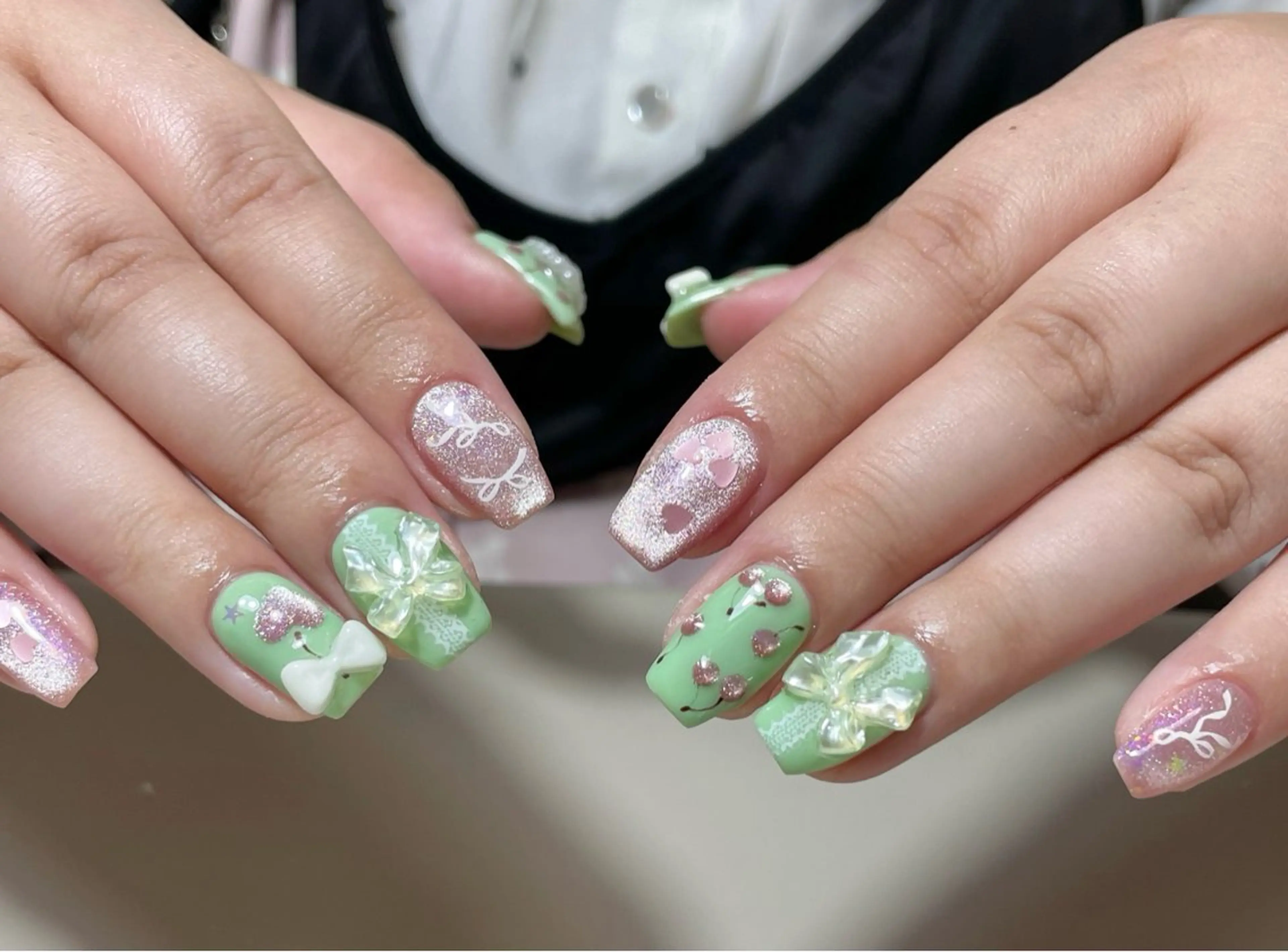 ネイル ハンドネイル ハンドケア 🍑 momo_nailのネイルデザイン