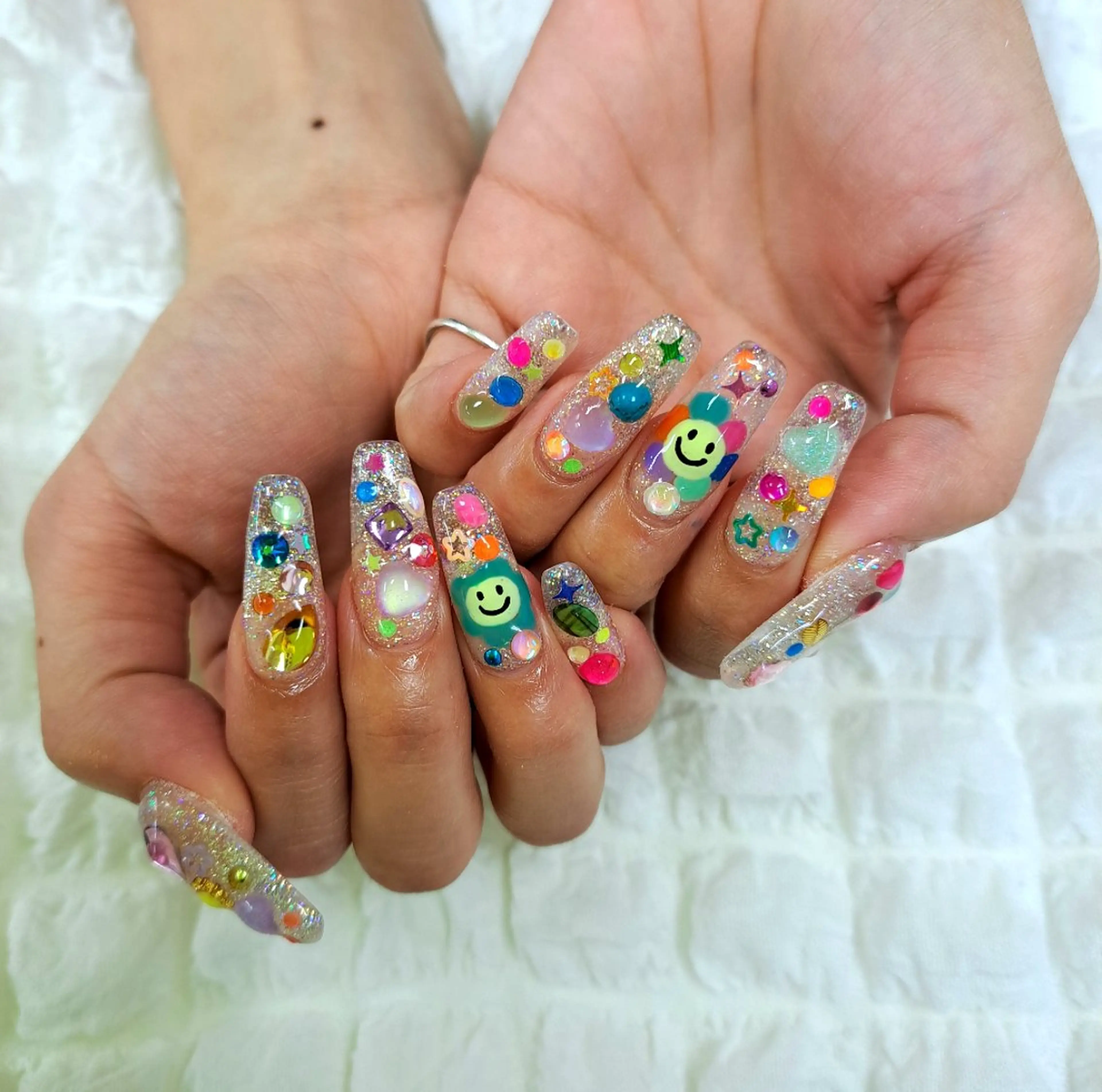 ネイル アートネイル フットネイル ジェルネイル 持ち込み ニュアンスネイル 河野ちえ (雑誌掲載サロン)のネイルデザイン