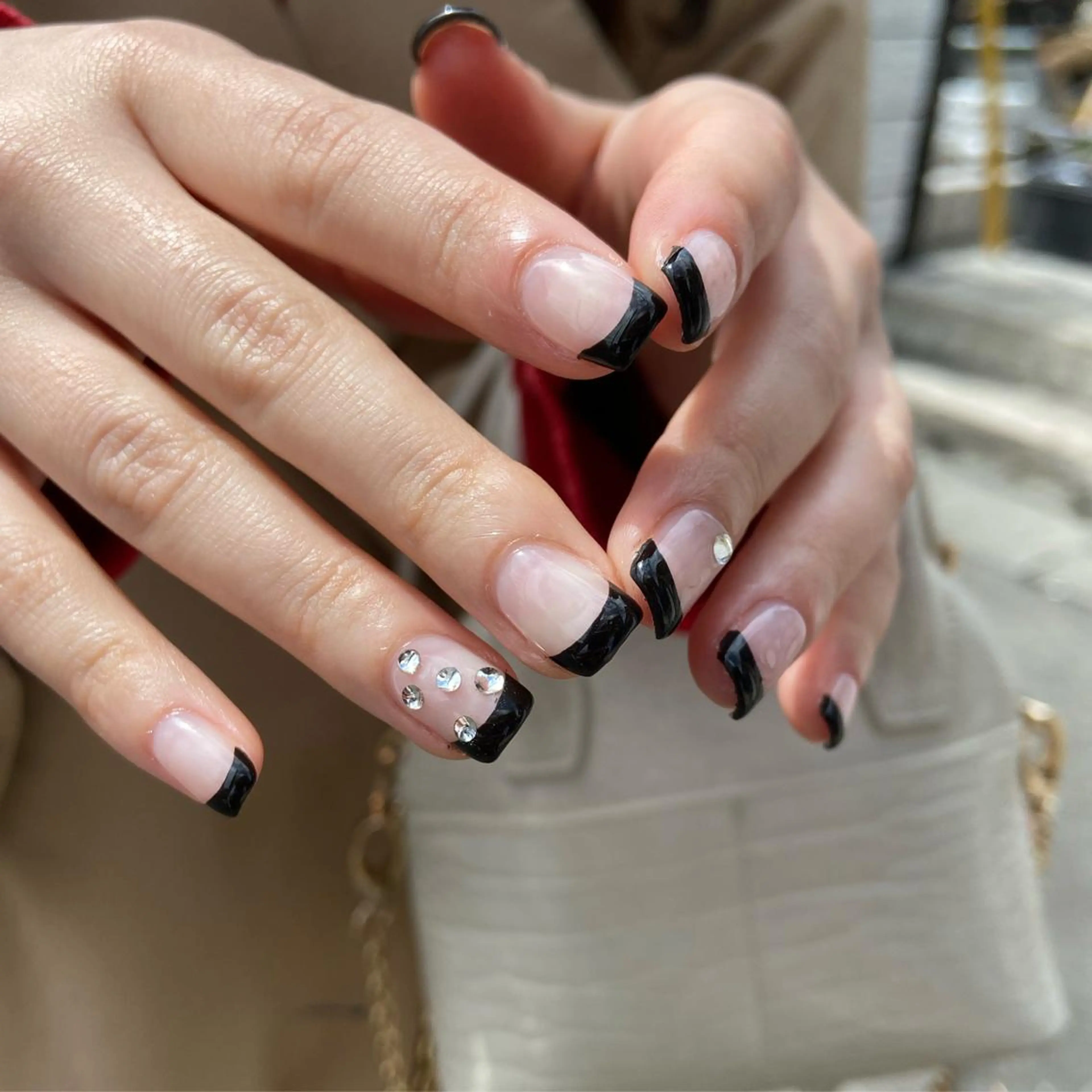 ネイル カジュアル フレンチネイル キラキラネイル シンプルネイル . unffのネイルデザイン