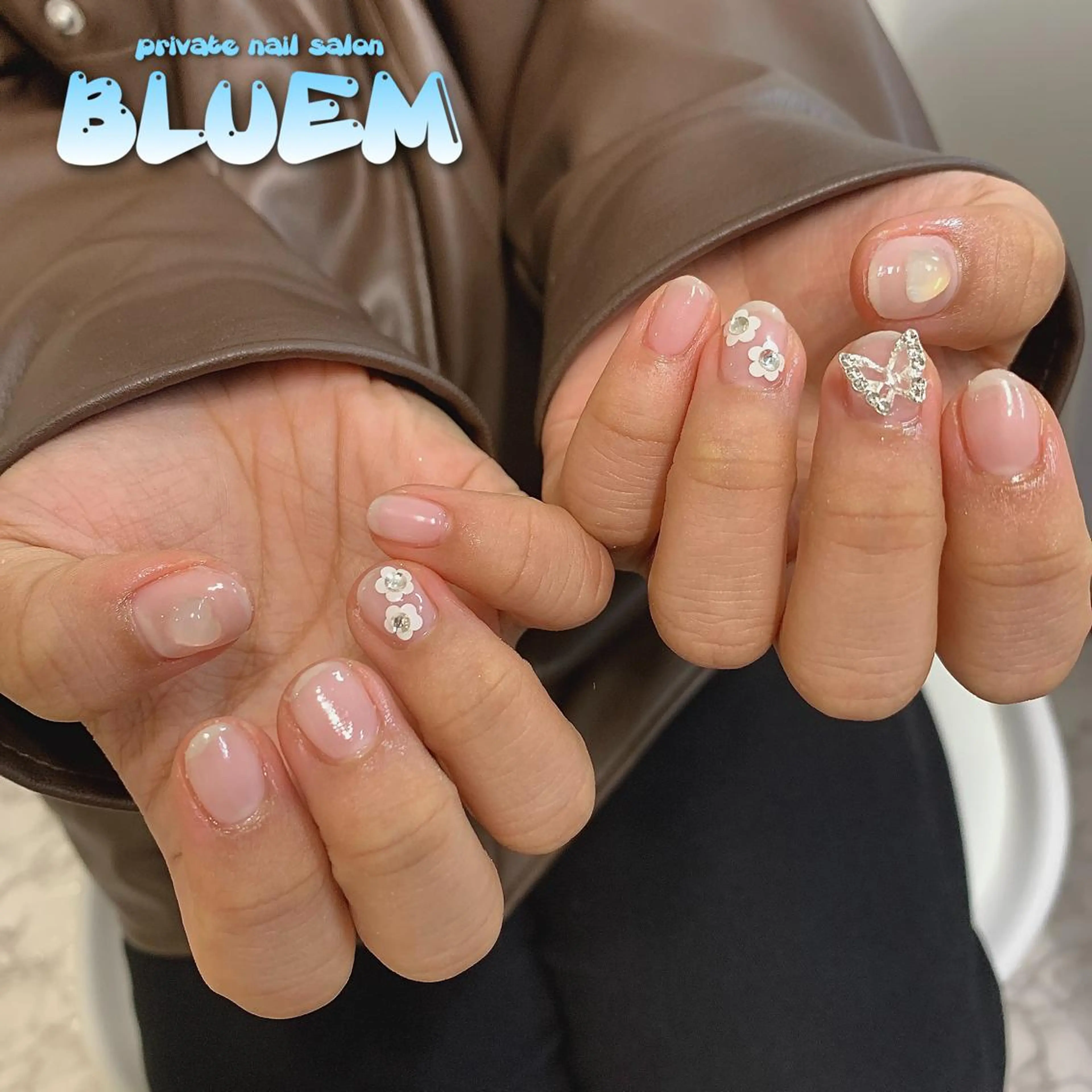 ネイル ハンドネイル BLUEM なな🐶のネイルデザイン