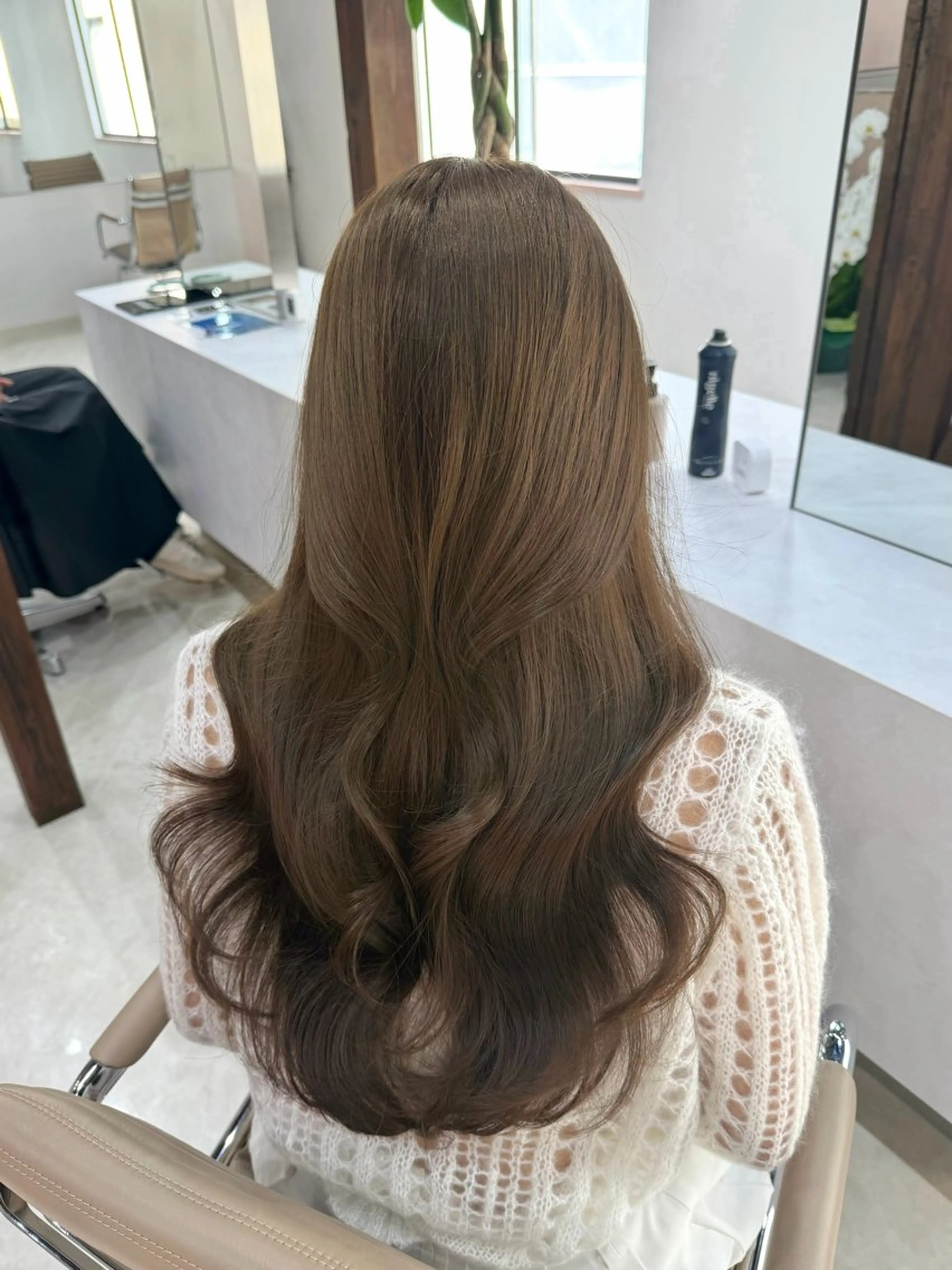 ロング カラー 柔らかオリーブ🌿 HIMARI🌻のヘアスタイル