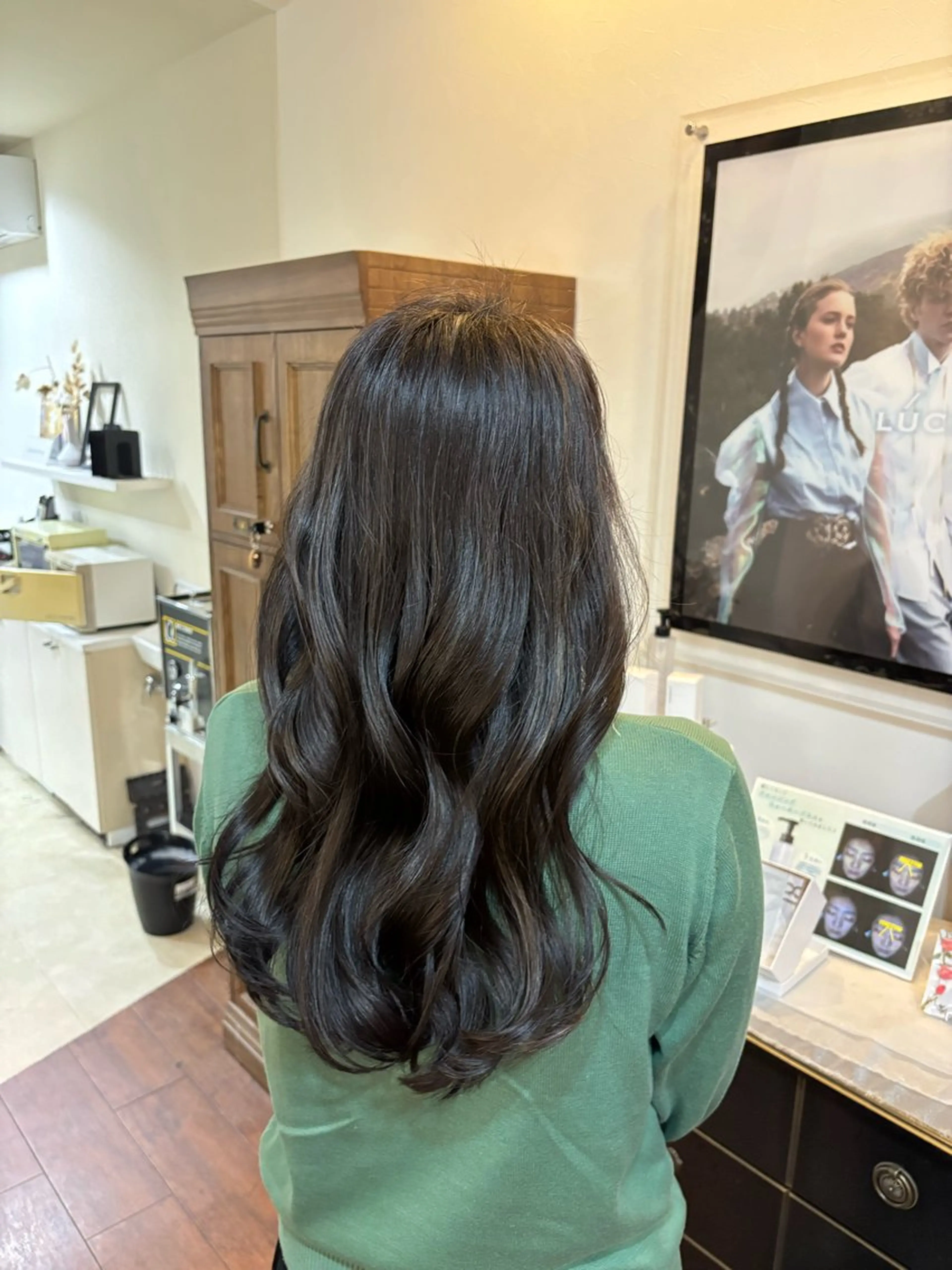 ロング 天野 妃菜のヘアスタイル