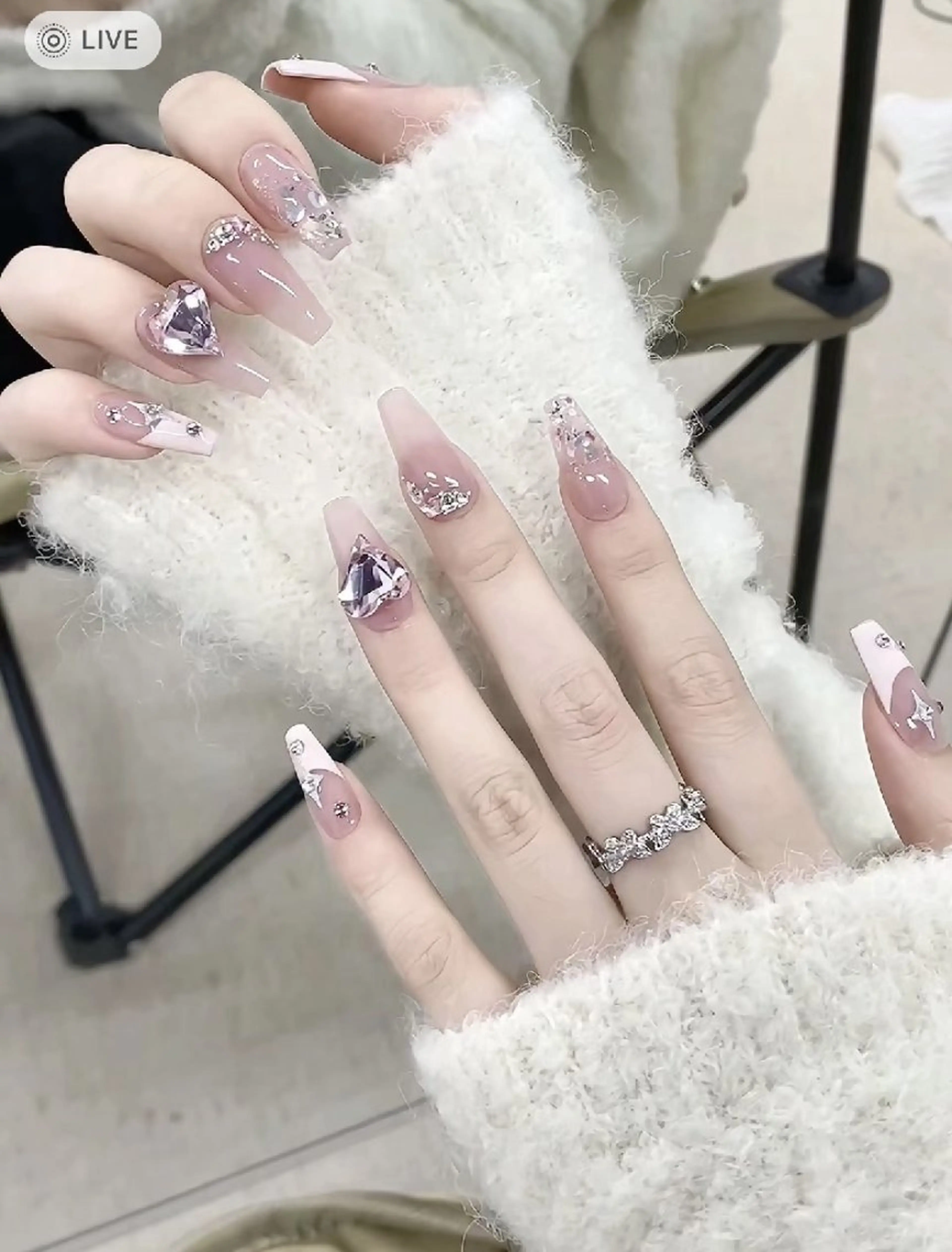 ネイル 菲菲ネイルサロン所属・FJ ネイルサロンのネイルデザイン