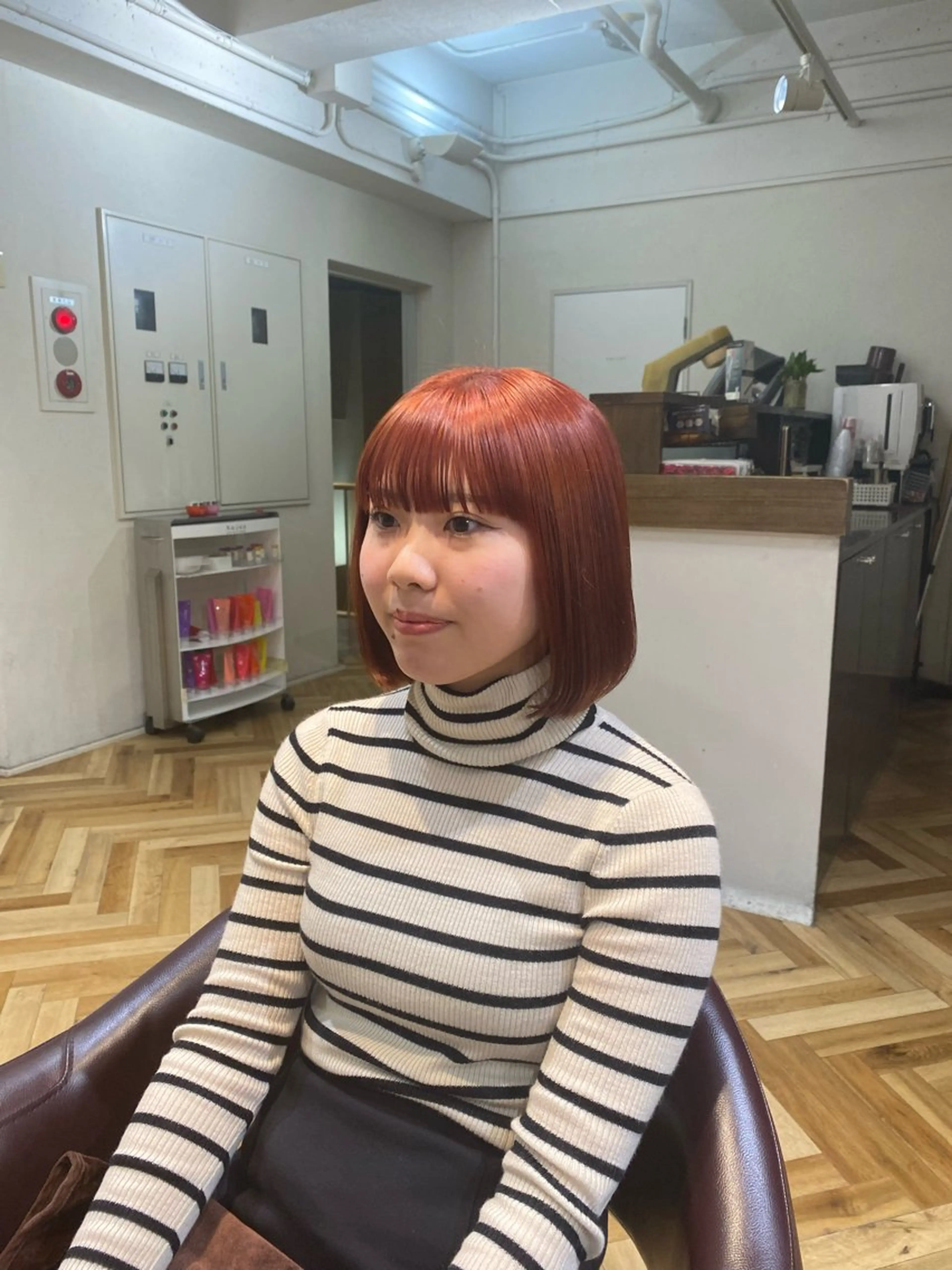 ショート カラー ヘアカラー 韓国ヘア AINA🐱のヘアスタイル