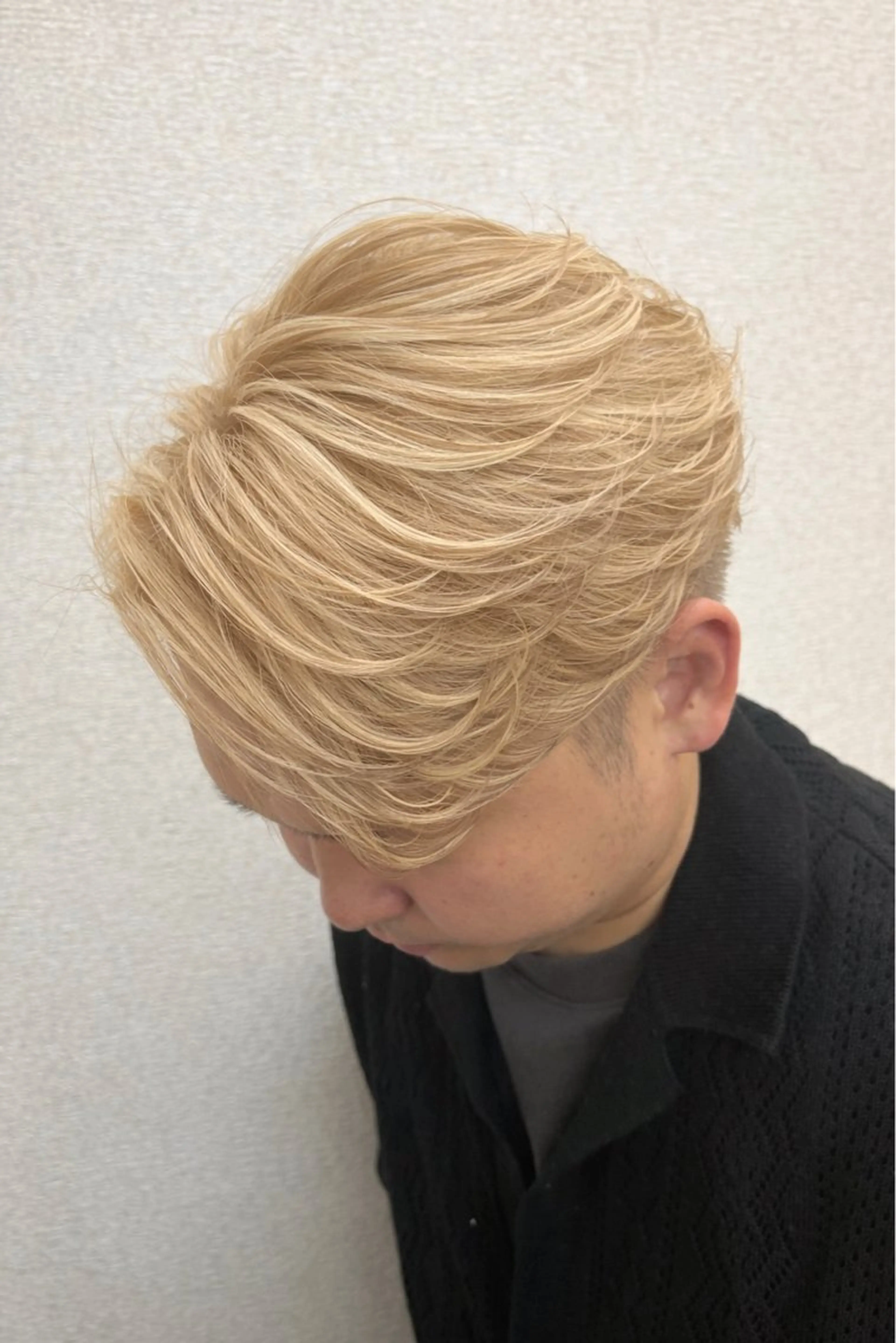 【メンズブリーチしたい方必見✨】カット➕エフェクトブリーチ➕補修トリートメントの写真