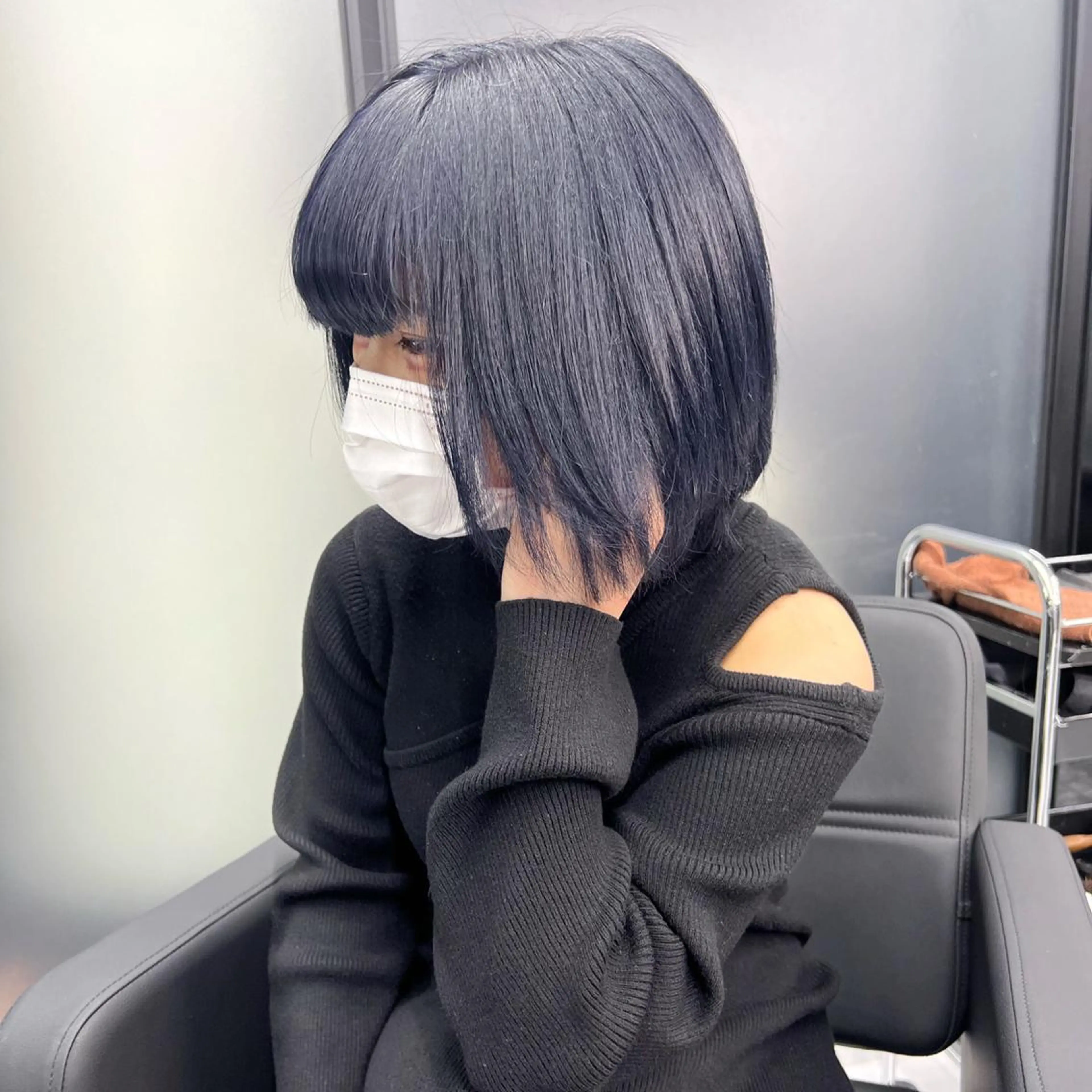 ショート カラー シールエクステ ハイトーンカラー エクステ ヘアカラー シールエクステ特化 ハイトーン、NANAのヘアスタイル