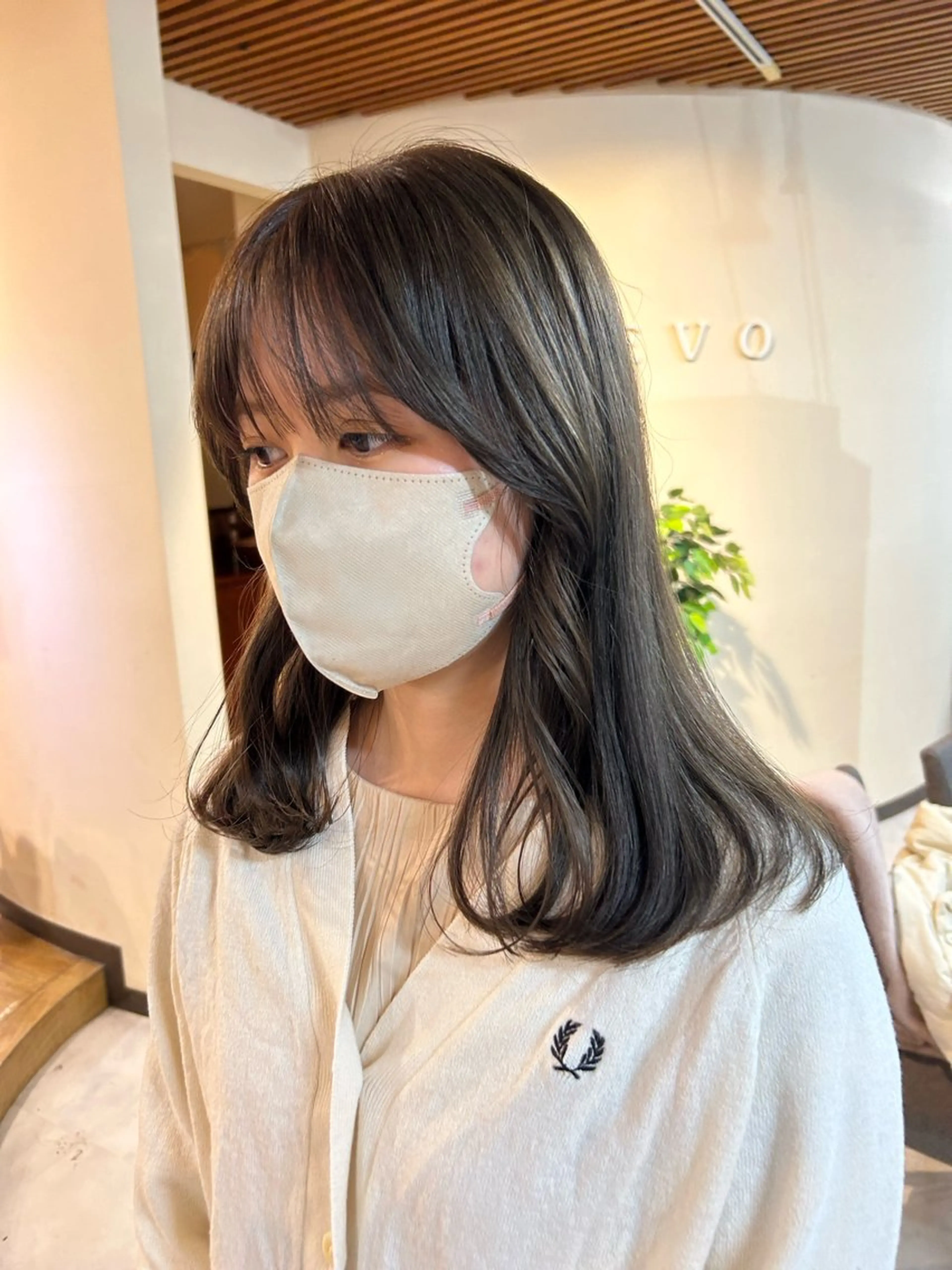 ミディアム ヘアカラー トリートメント 透明感/レイヤー/ 武士るな🌿‬のヘアスタイル