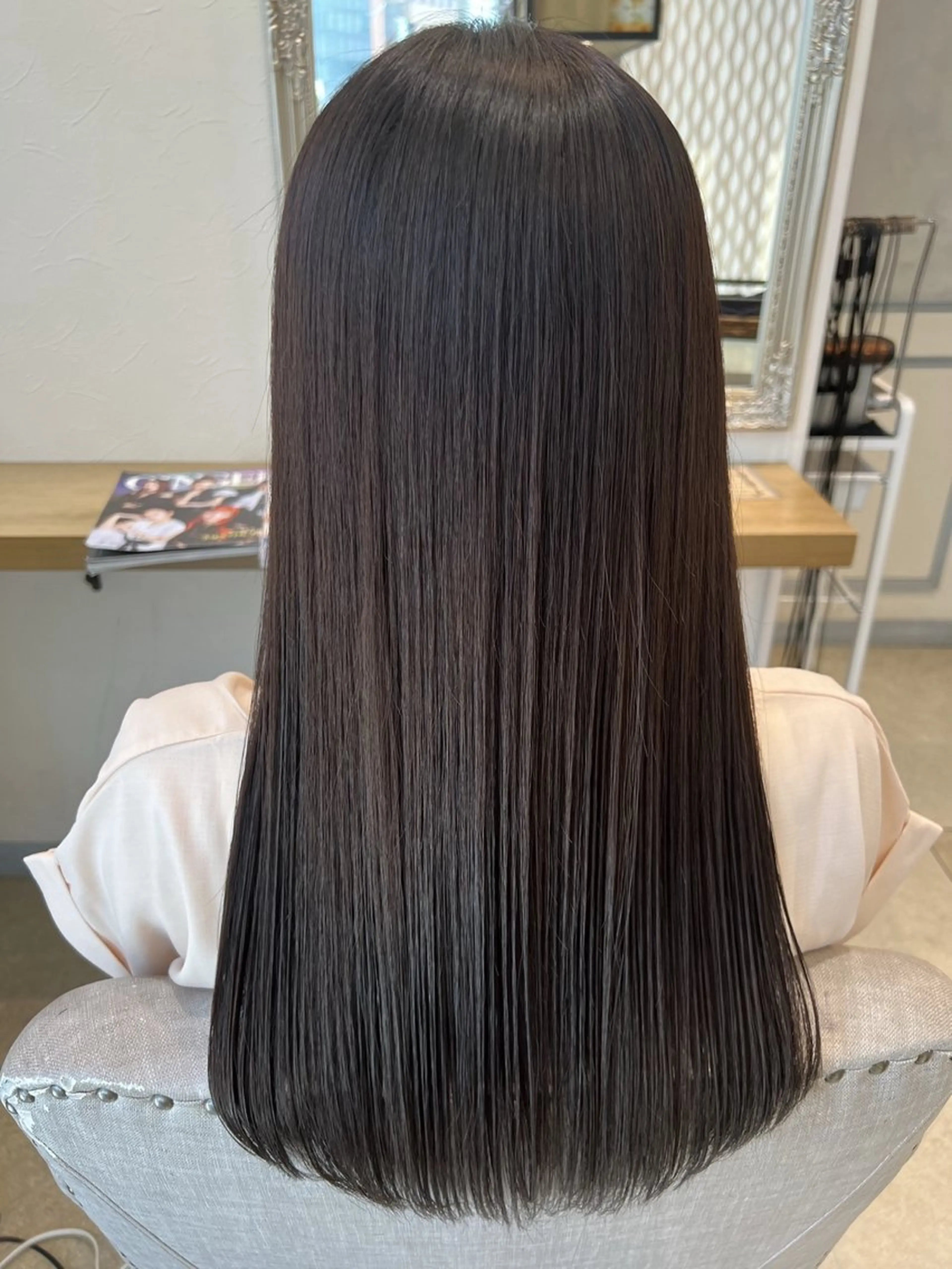 ロング カラー 亀井 結夏のヘアスタイル