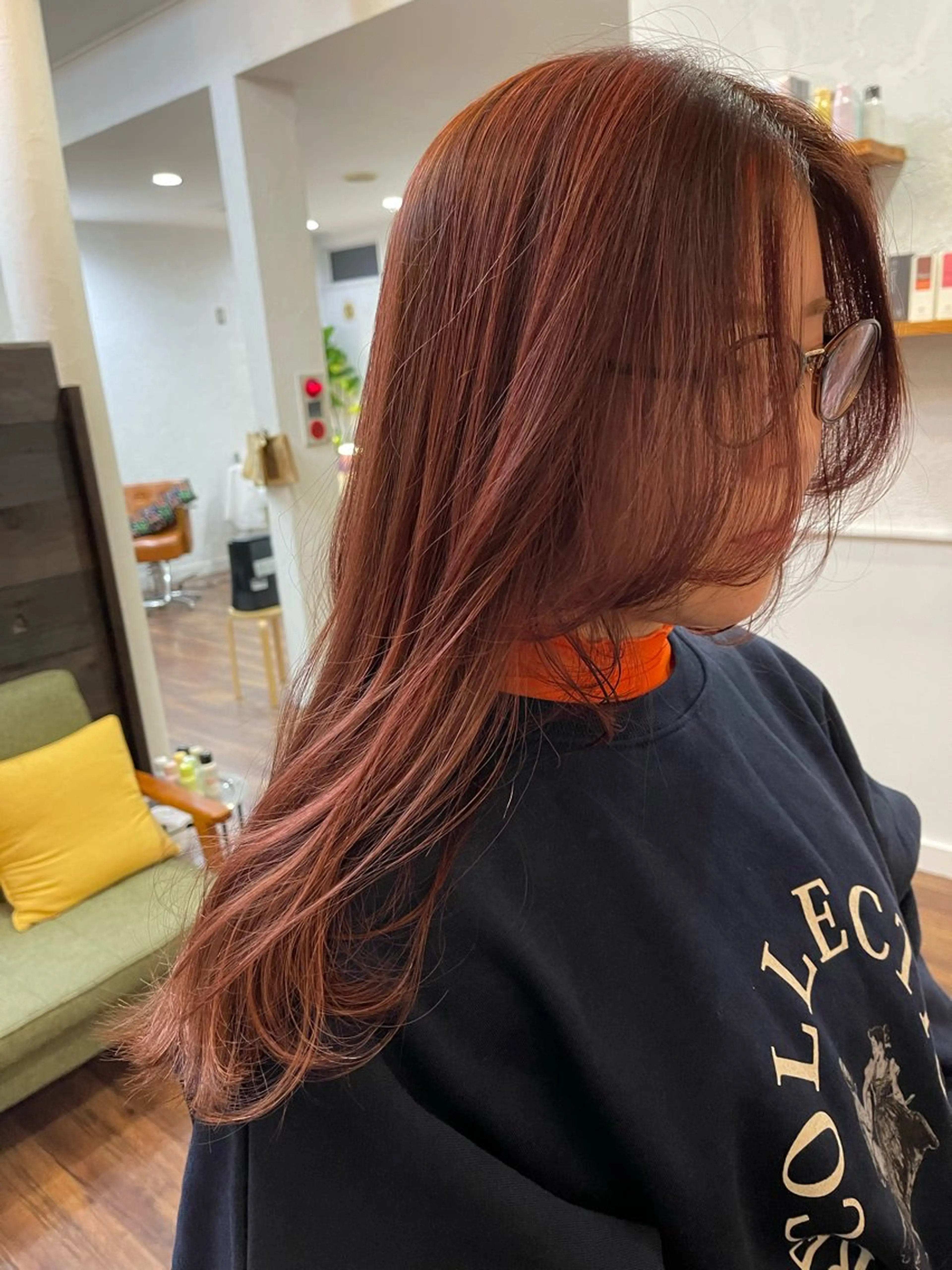ロング カラー 関根 沙季のヘアスタイル