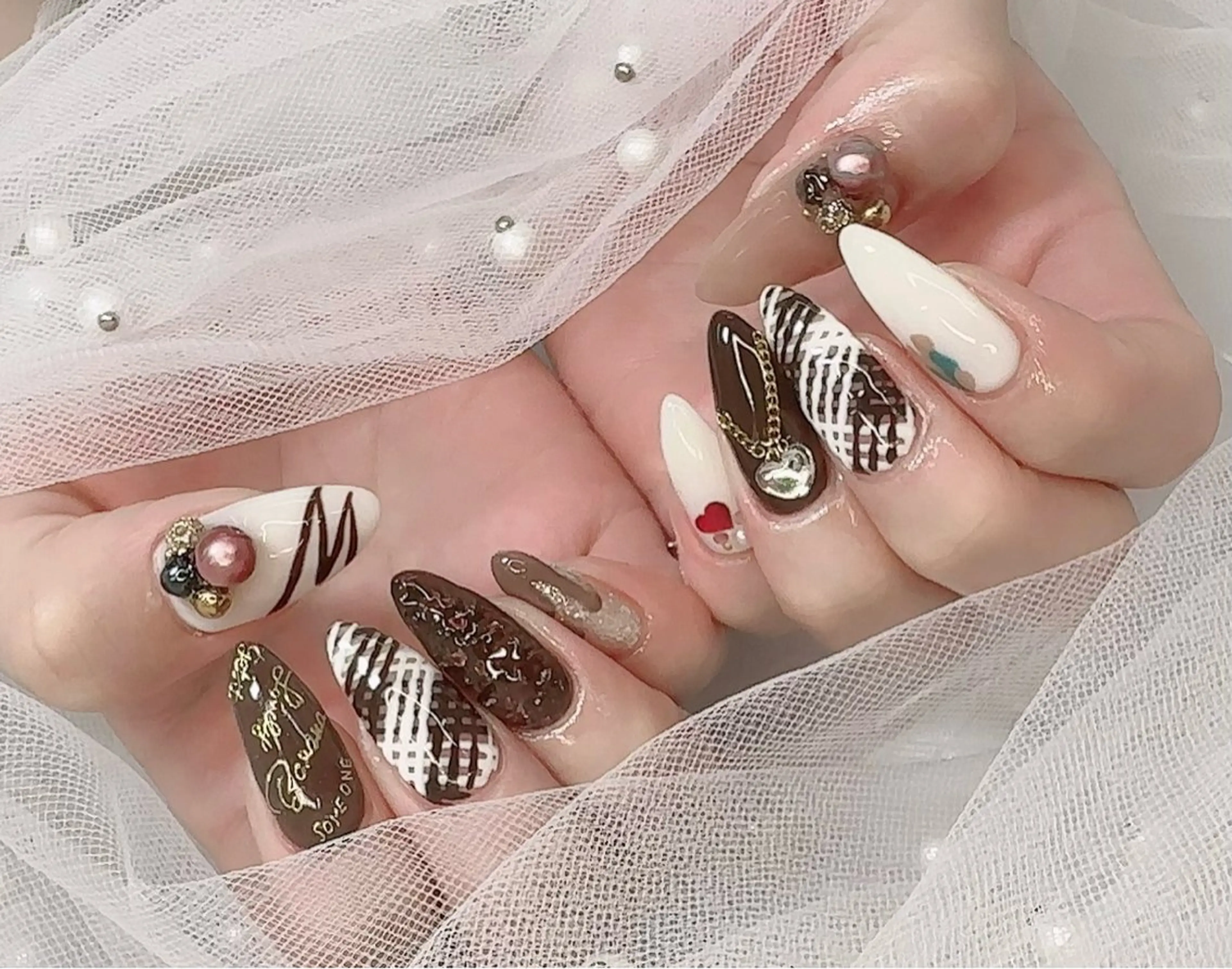 ネイル R salonのネイルデザイン