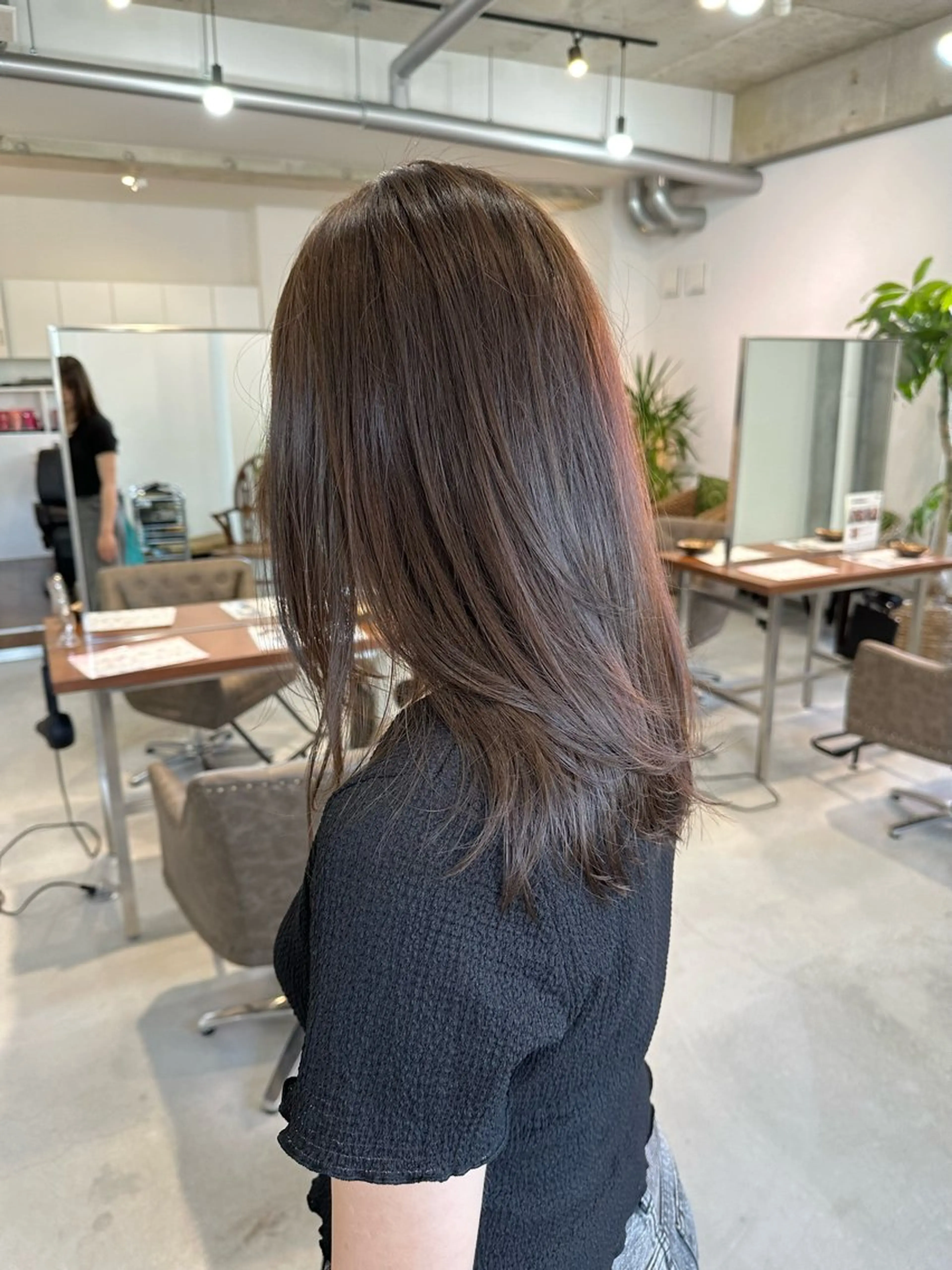 ロング レイヤーカット カット ヘアカラー トリートメント カイリ /レイヤーカットのヘアスタイル