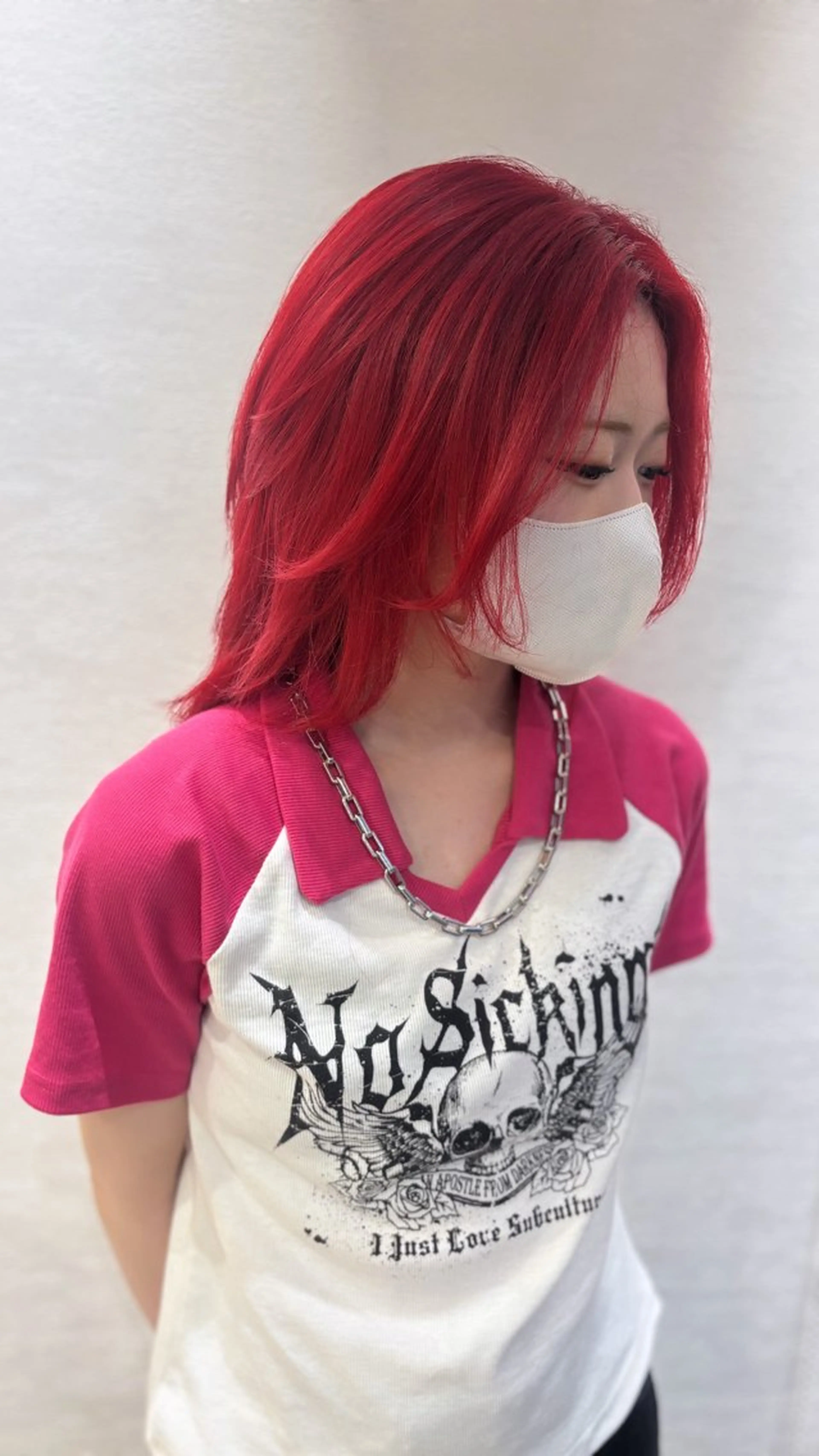 ミディアム カラー ウルフカット そうや🐺ブリーチ/ デザインカラーのヘアスタイル