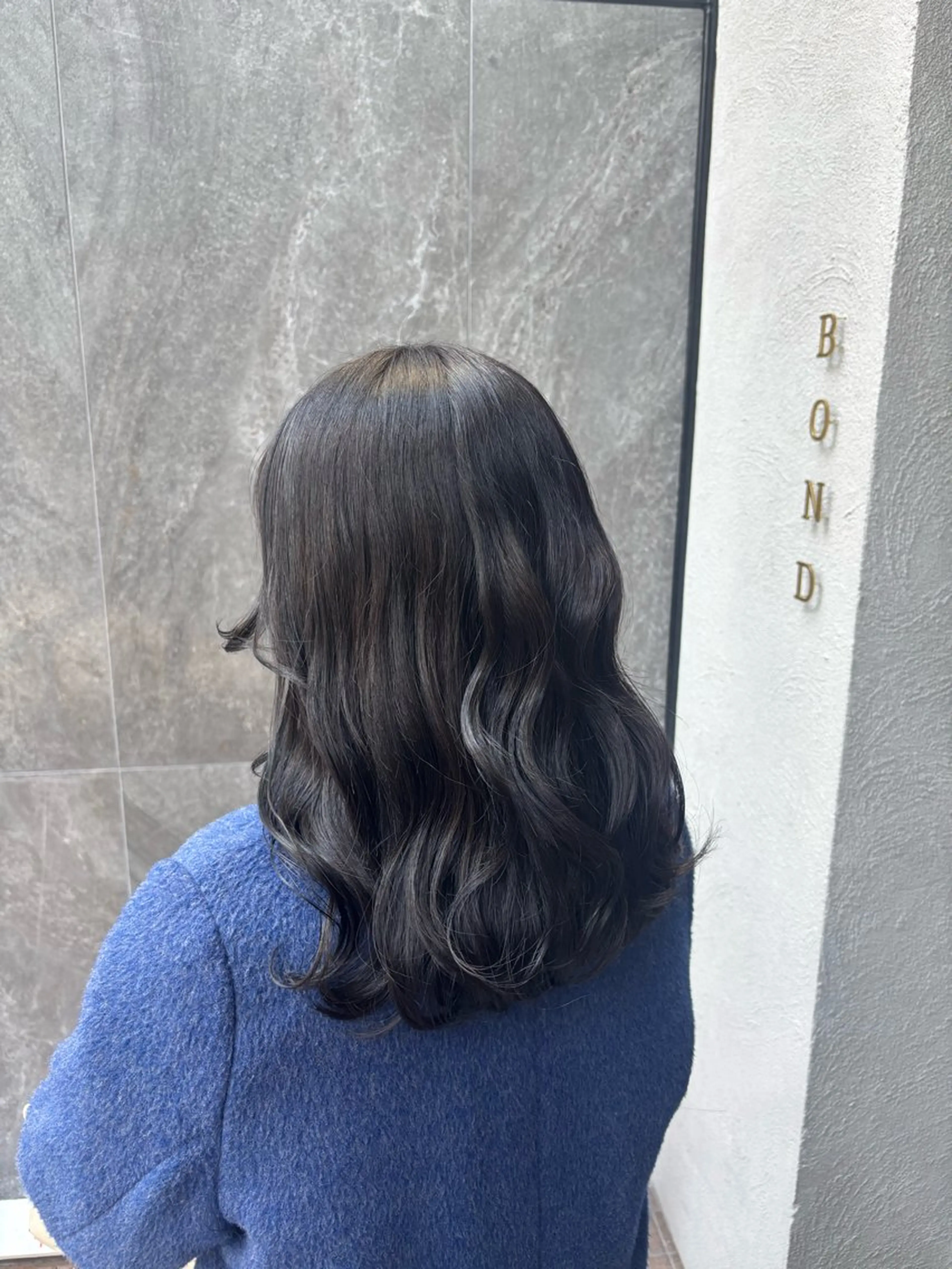 カラー 黒髪 透明感カラー 石原 望来のヘアスタイル