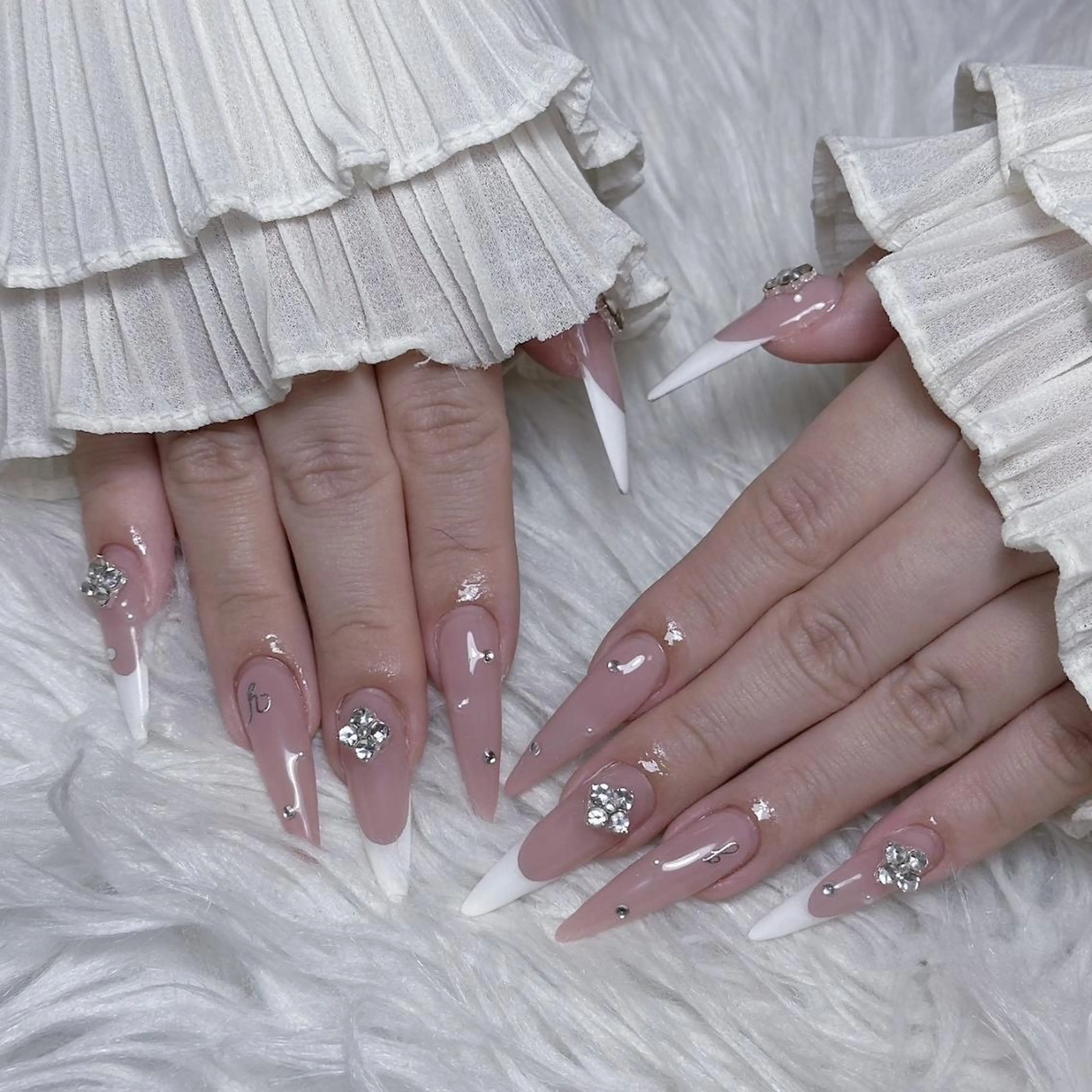 ネイル ハンドネイル 🩵Yun nail Salon 🩵のネイルデザイン