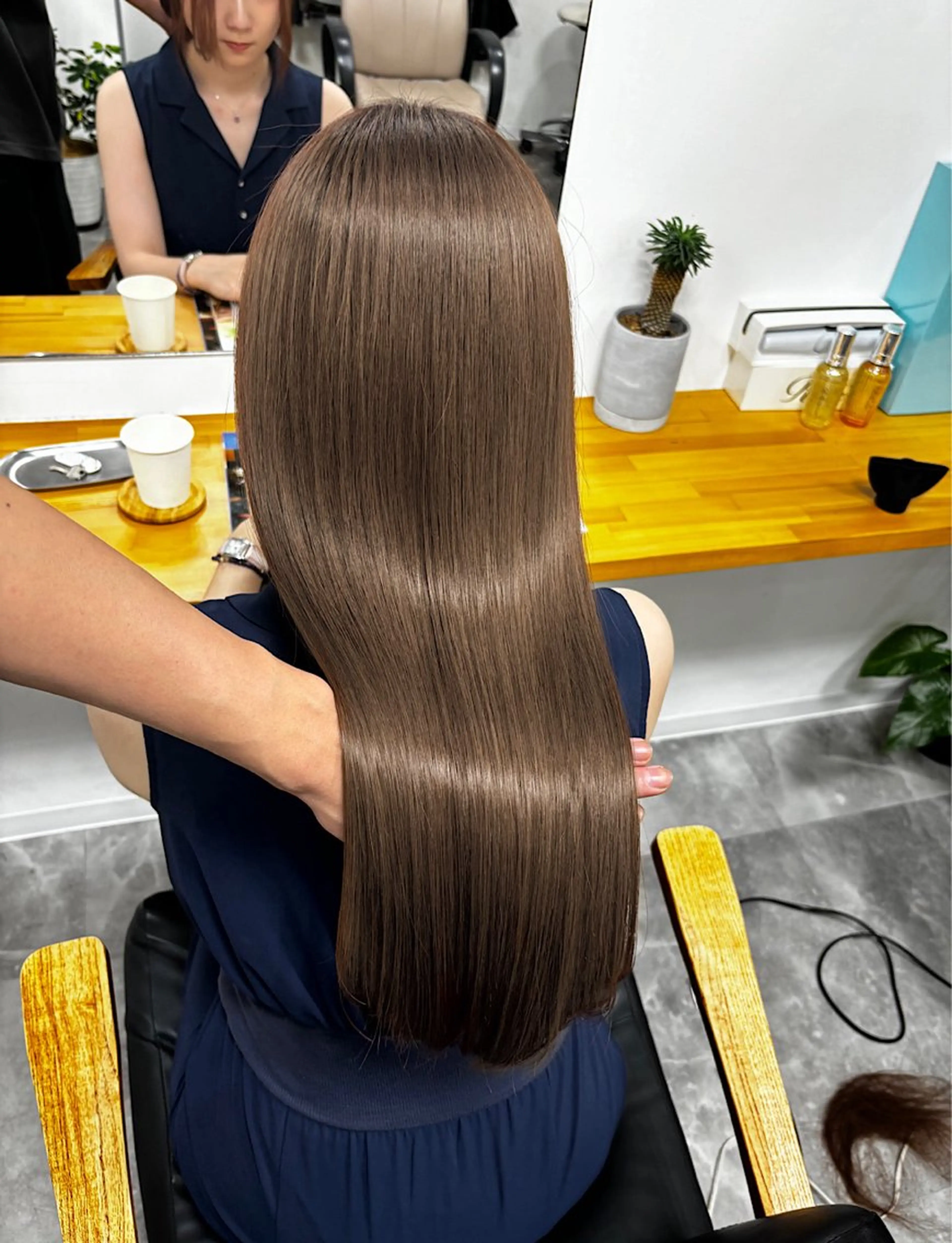 ロング カット ヘアカラー トリートメント hoNua. 栄/透明感カラーのヘアスタイル