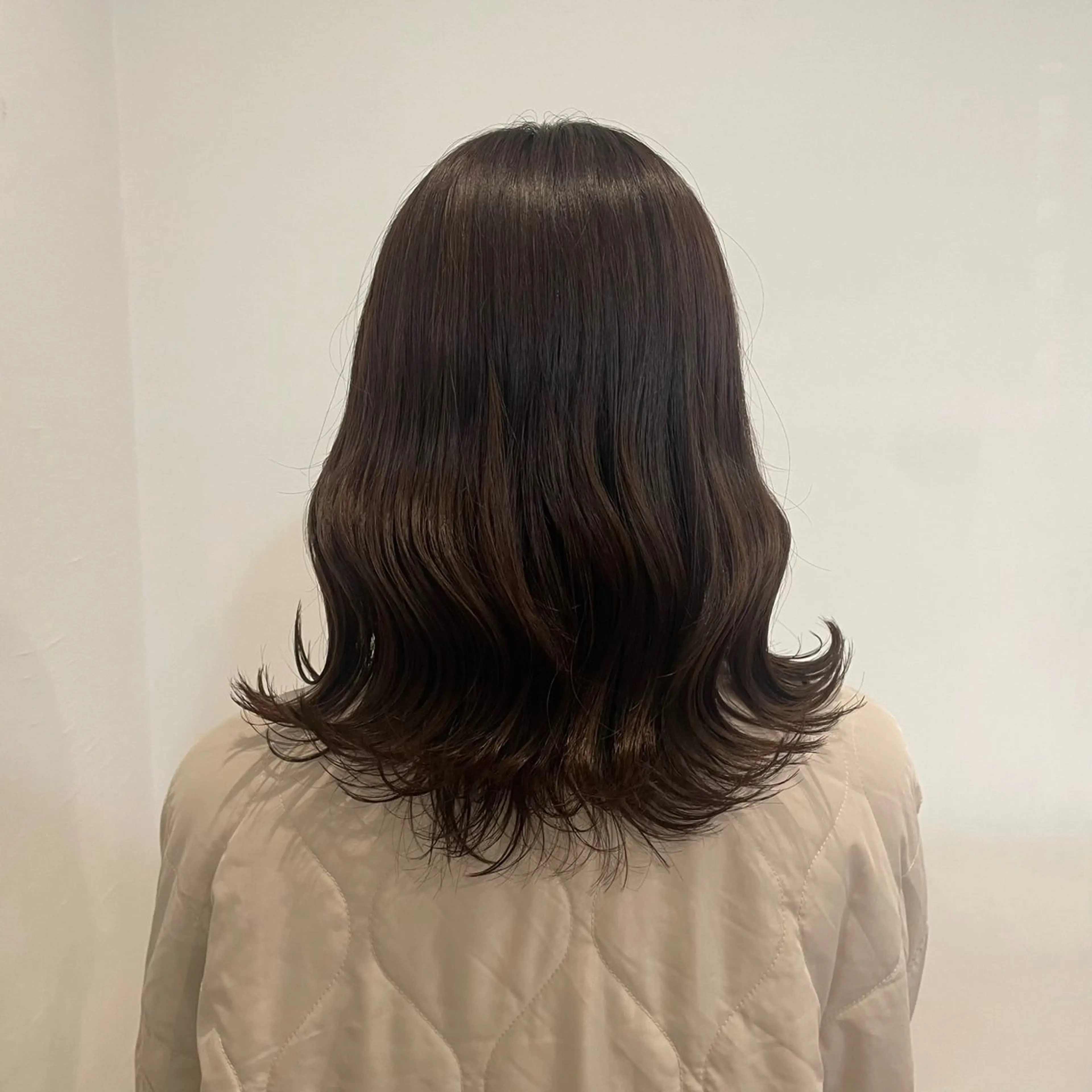 ミディアム canon/レイヤー /透明感カラーのヘアスタイル